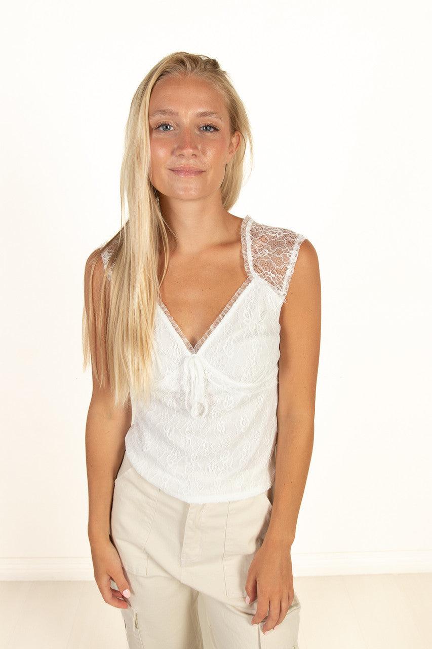 White Sweetheart Lace Top Product Image