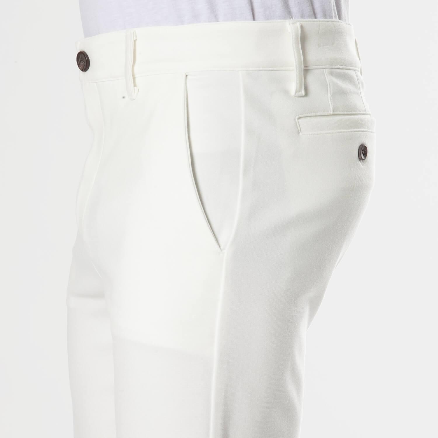 9" Ivory Comfort Knit Chino Shorts Product Image