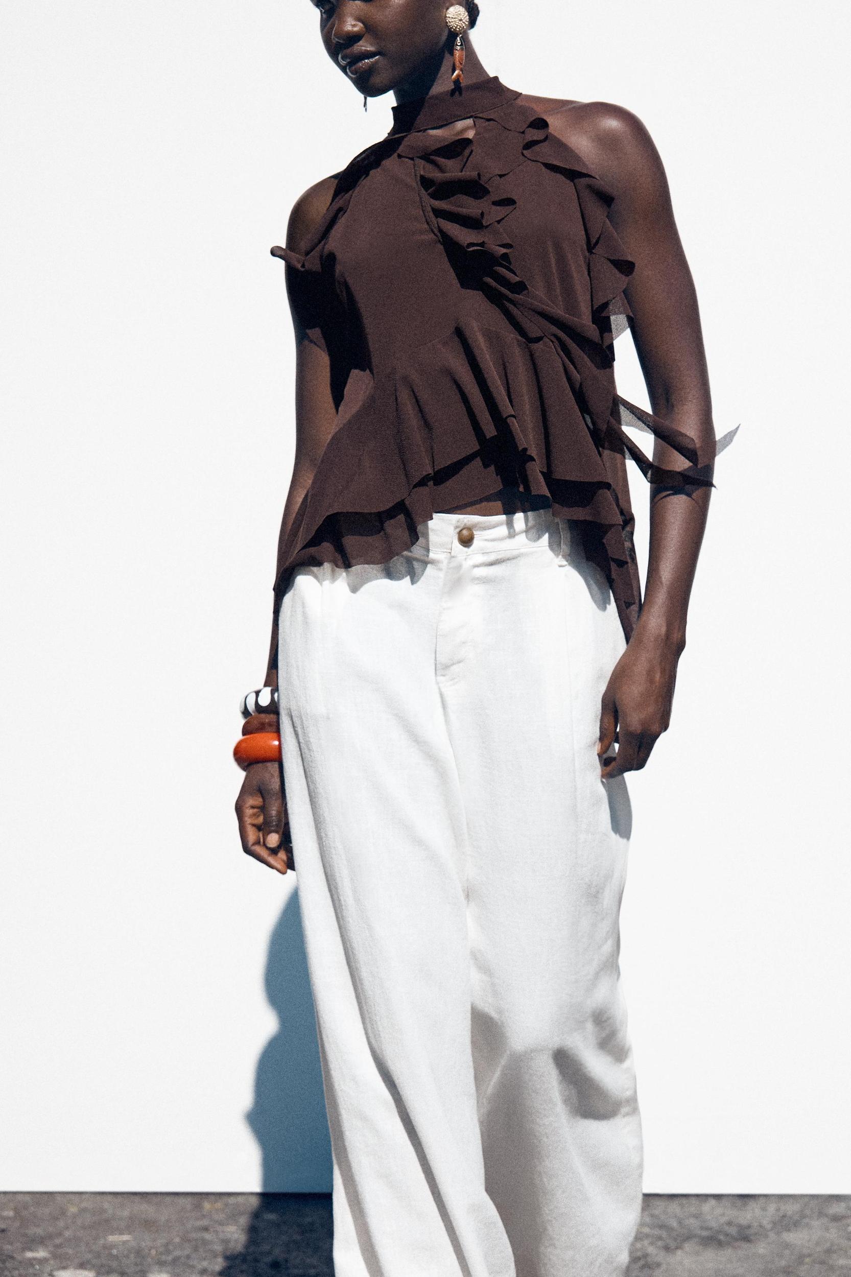 RUFFLED HALTER TOP Product Image