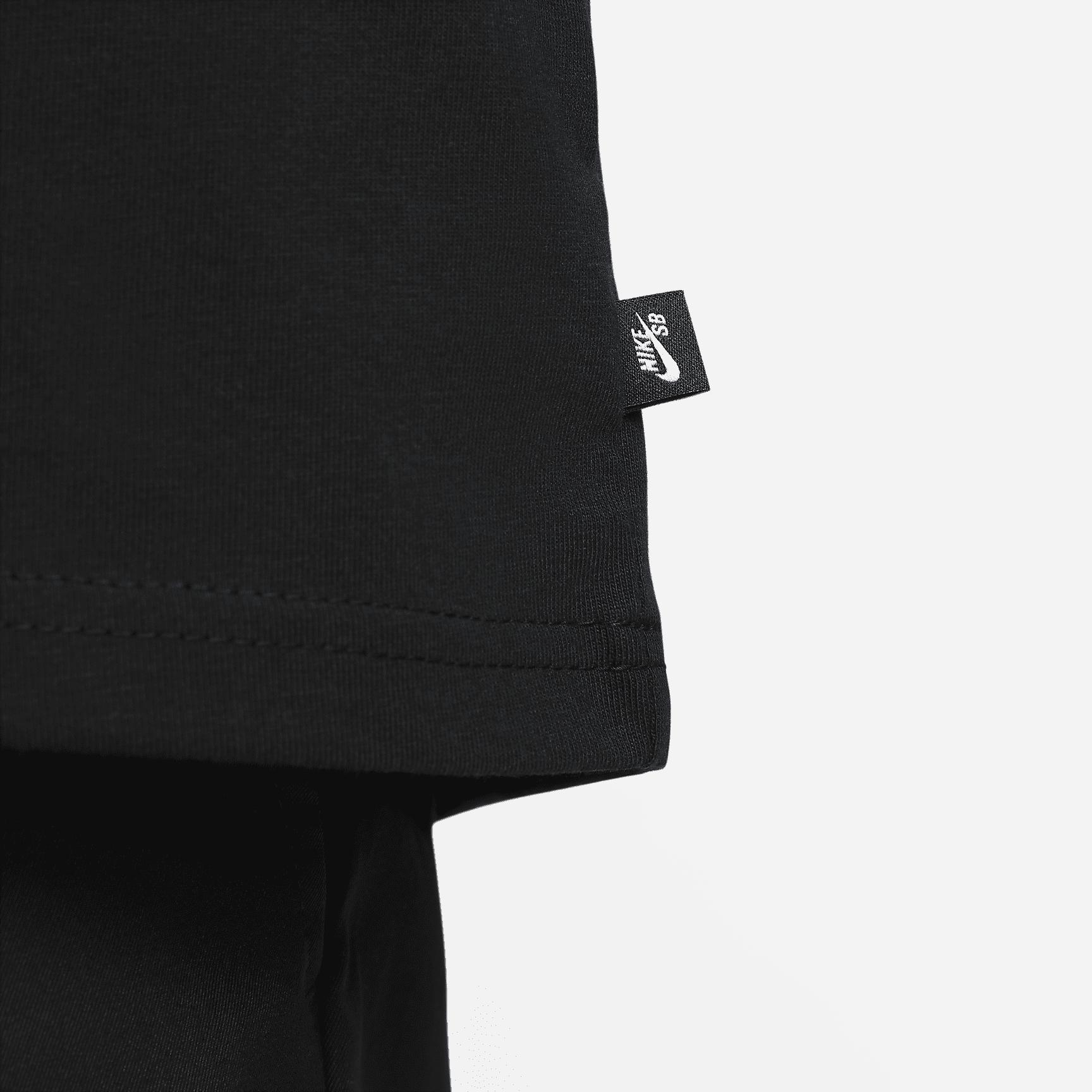 Mens Nike SB Logo Skate T-Shirt | DC7817-010 Product Image