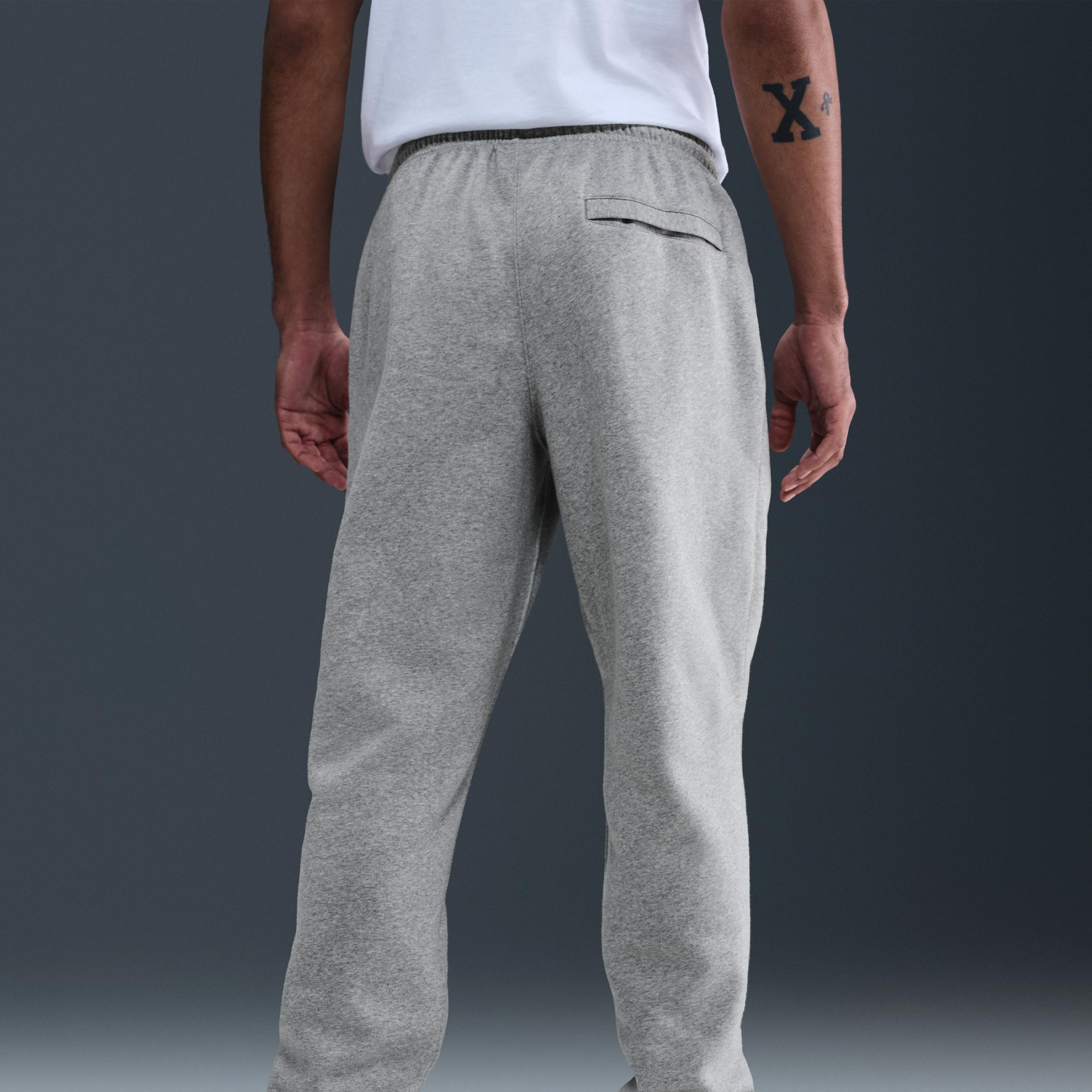 Nike Men's Club Cuffed Brushed Fleece Pants Product Image