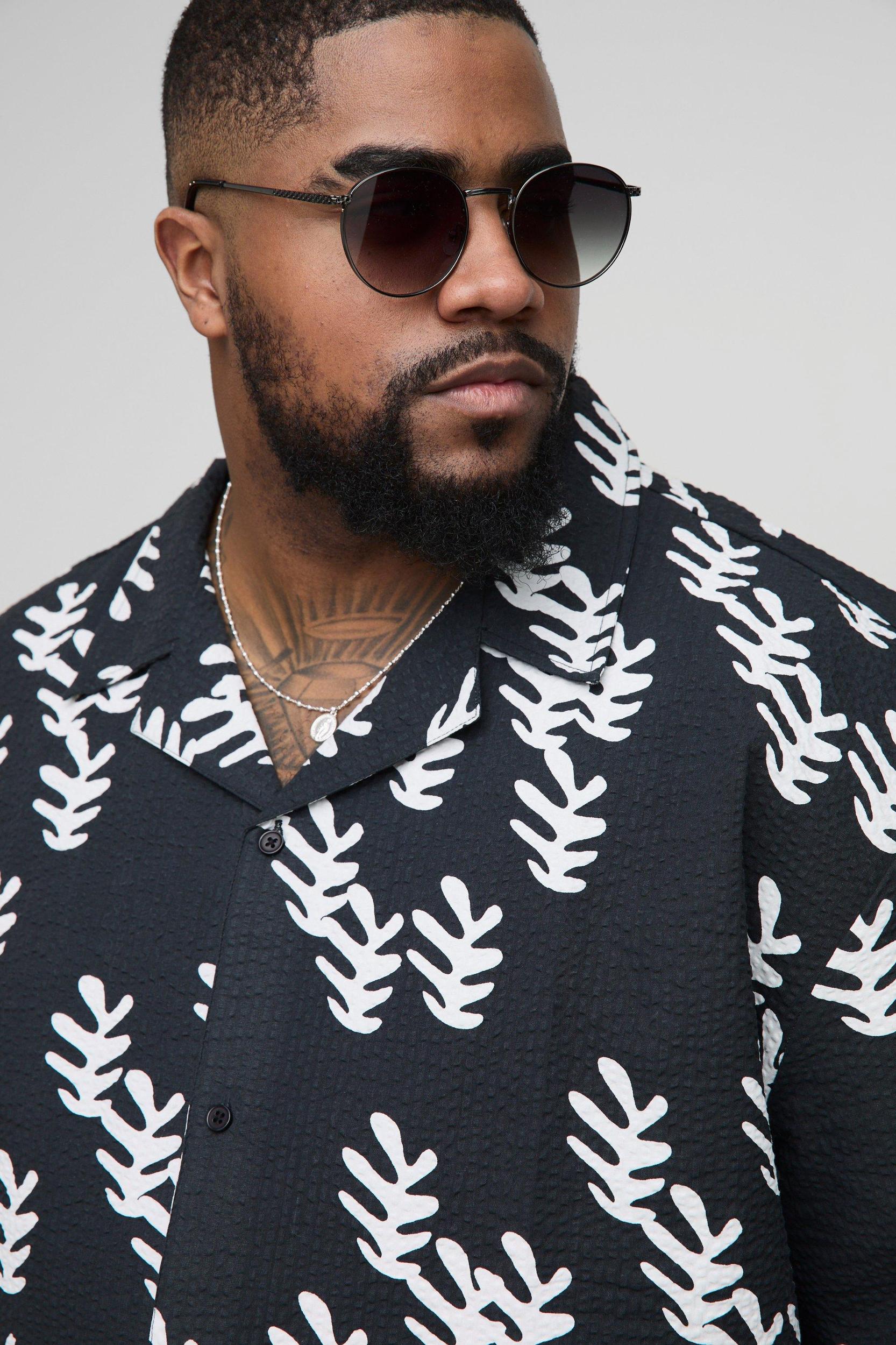 Plus Seersucker Oversized Boxy Floral Revere Shirt | boohooMAN USA Product Image