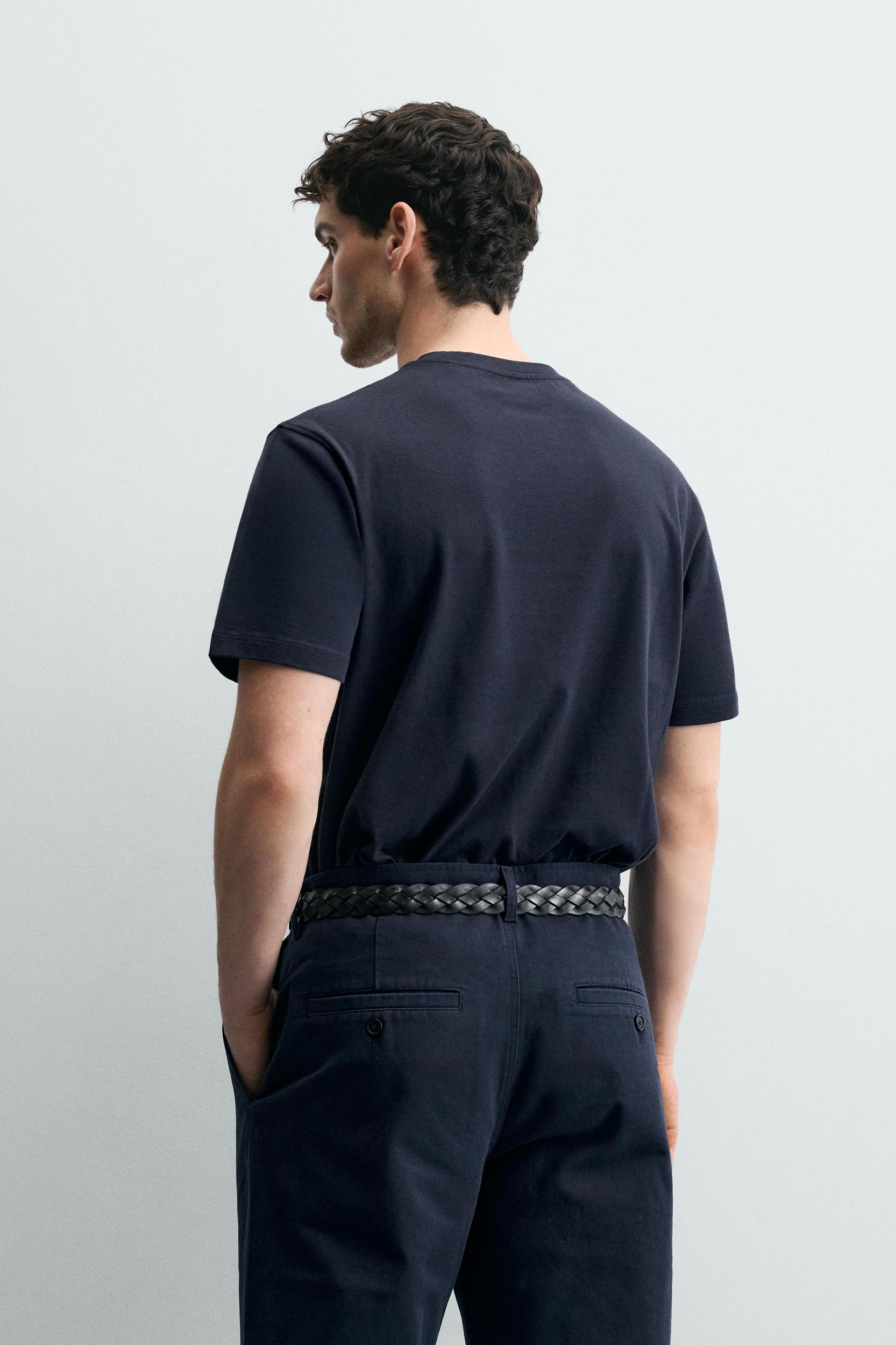 MEDIUM WEIGHT SHORT SLEEVE T-SHIRT Product Image