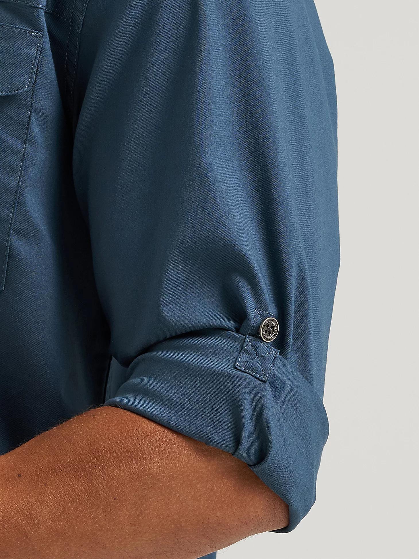 Men's Outdoor Stretch Solid Shirt in Midnight Navy Product Image