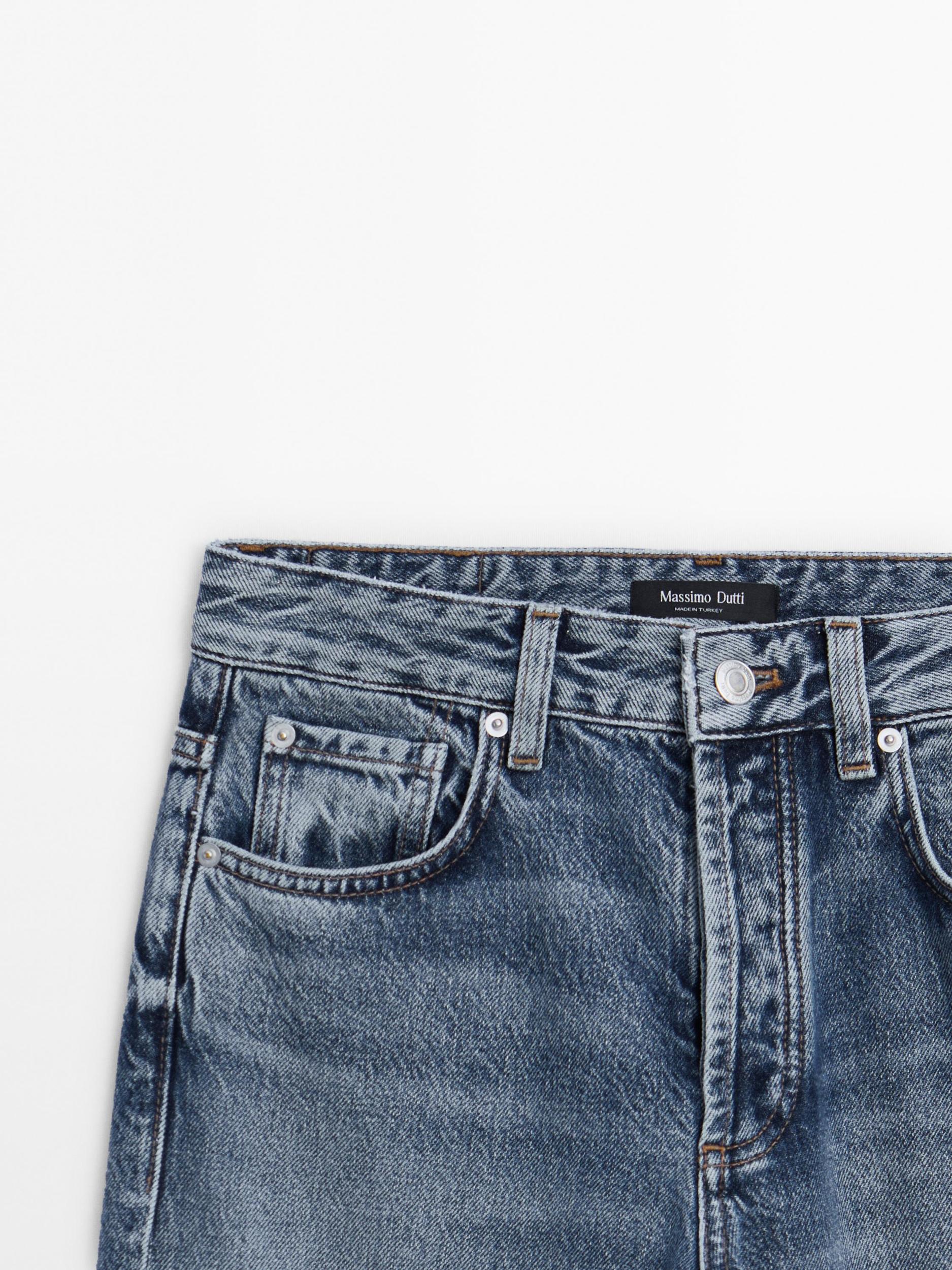 Mid-rise wide-leg jeans Product Image