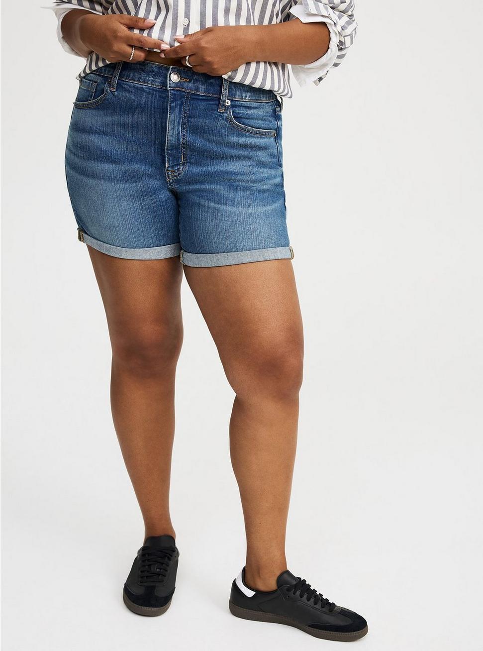 7'' Perfect High-Rise Short Product Image