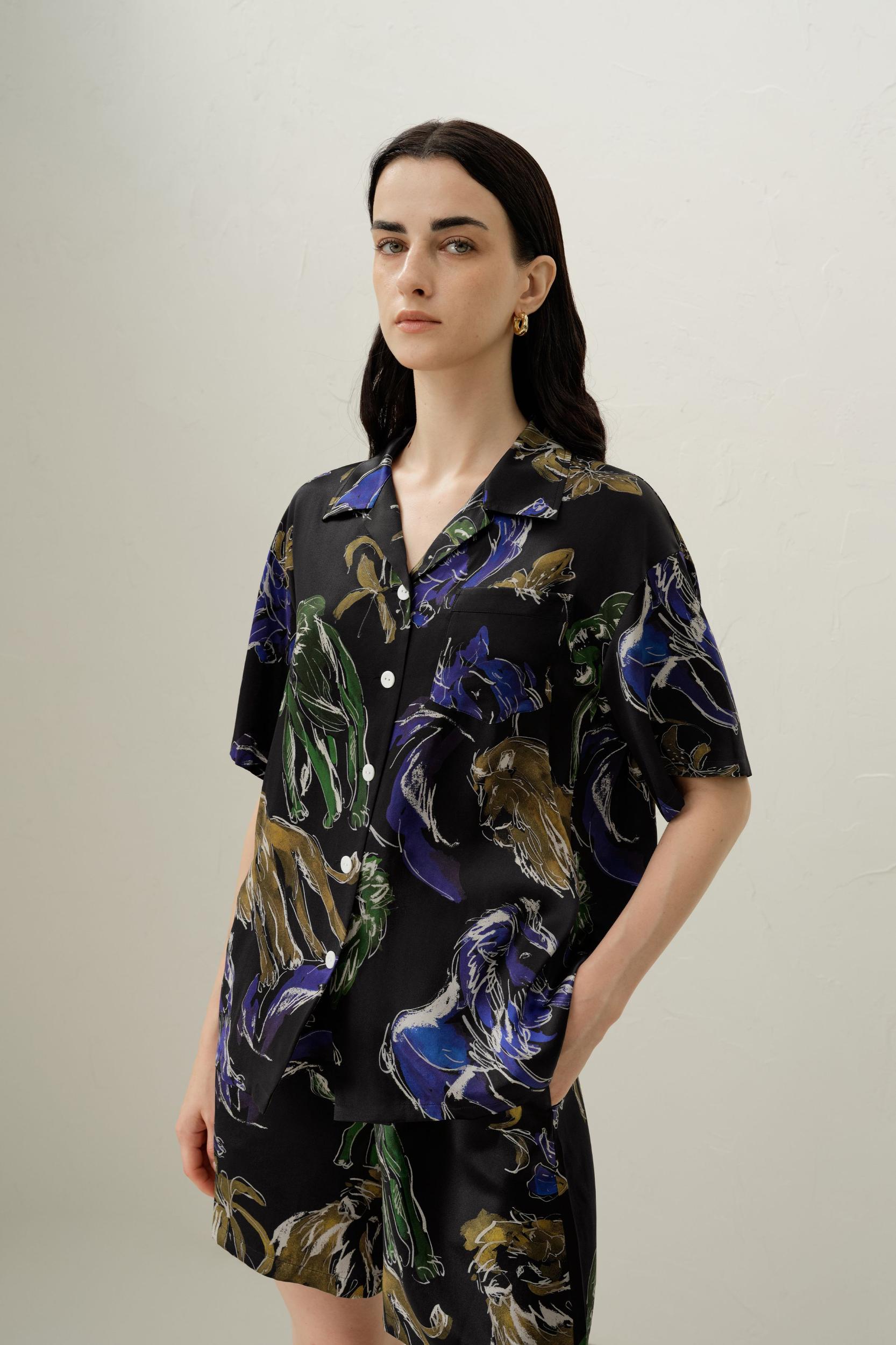 Leo Zodiac Short Silk Pajama Set Product Image