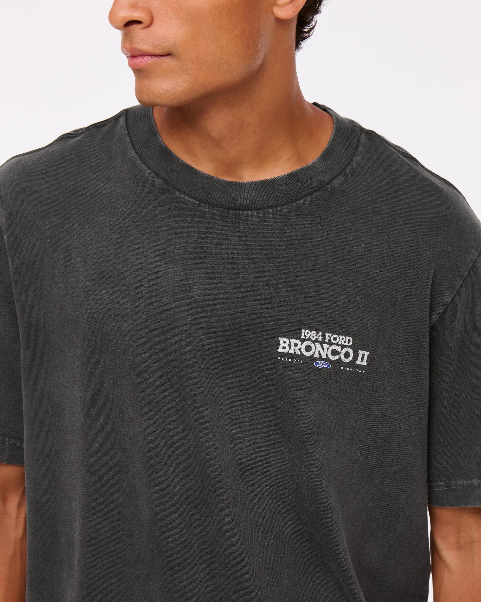 Vintage-Inspired Bronco Graphic Tee Product Image