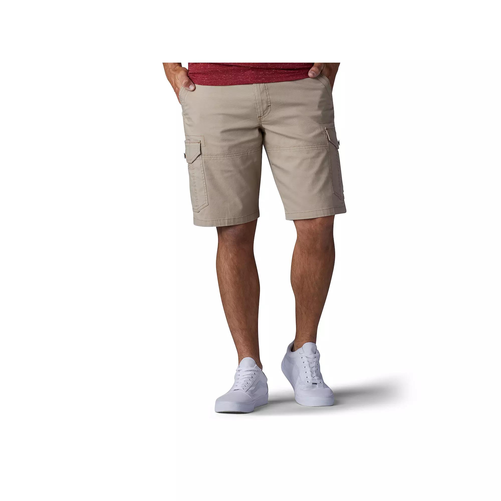 Men's Lee® 10.5" Extreme Motion Swope Cargo Shorts, Size: 33, Caramel Product Image