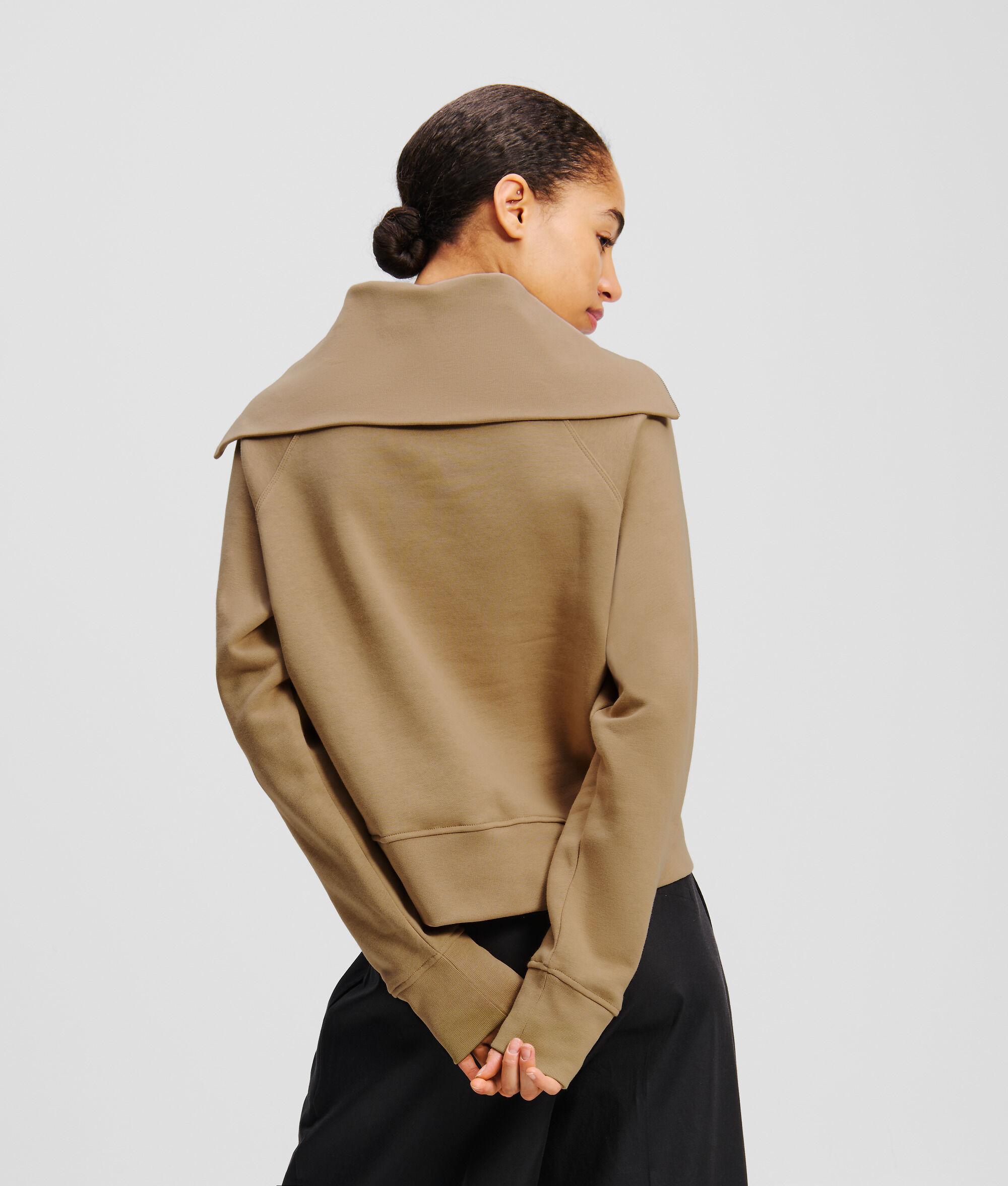 HALF-ZIP SWEATSHIRT Product Image