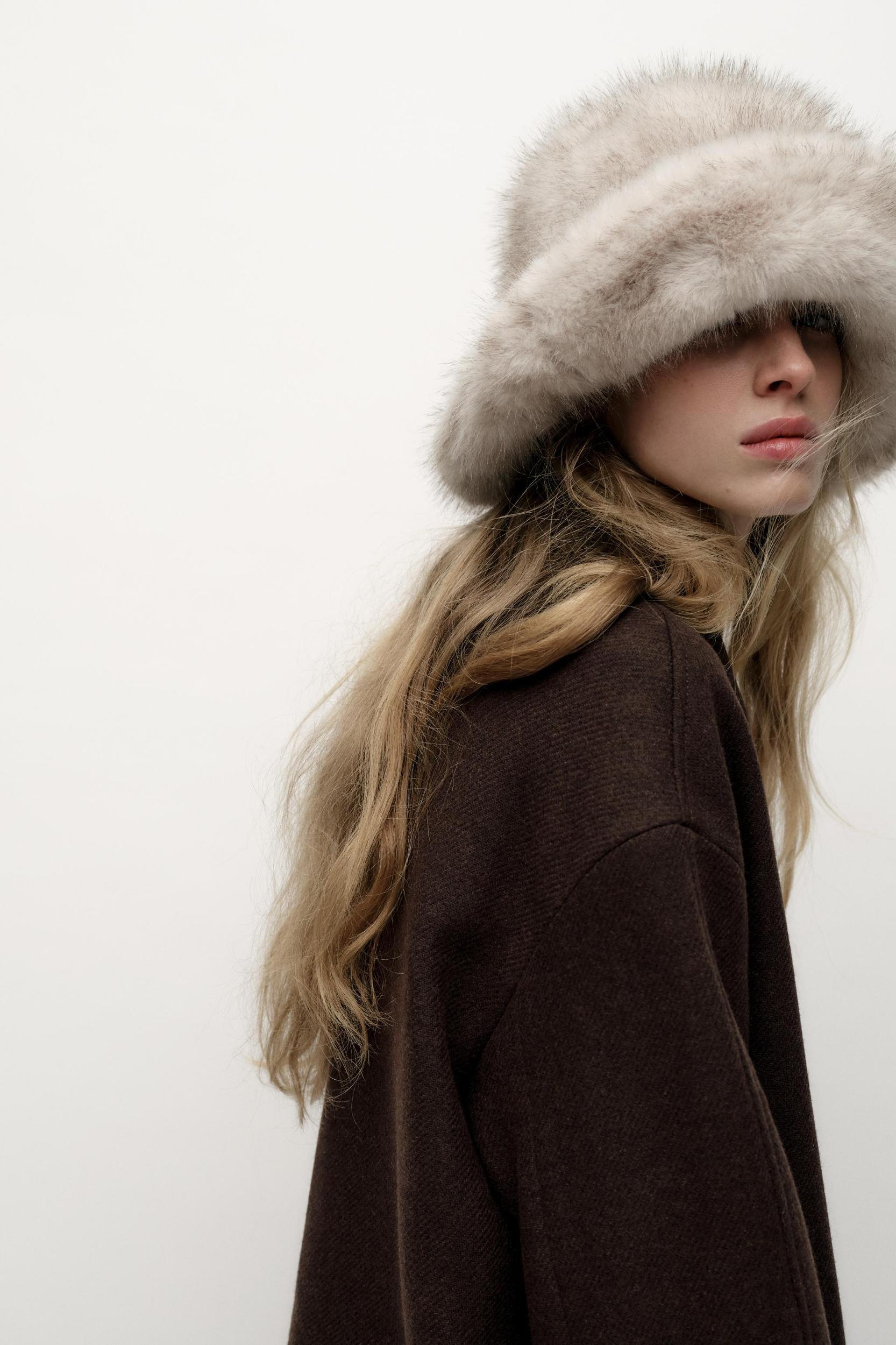 FAUX FUR HAT Product Image