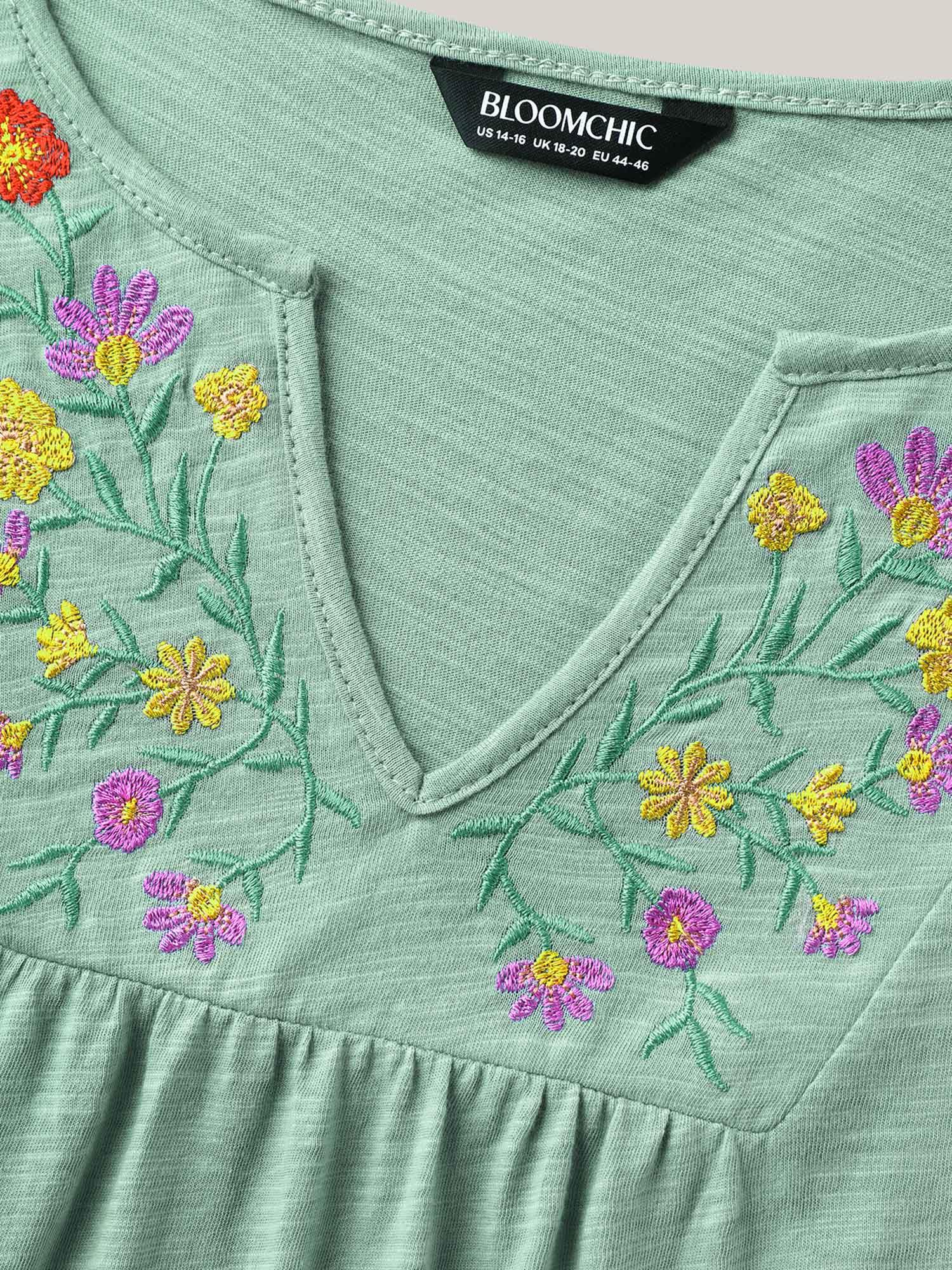 Pure Cotton Embroidered Pleated T-Shirt Female Product Image