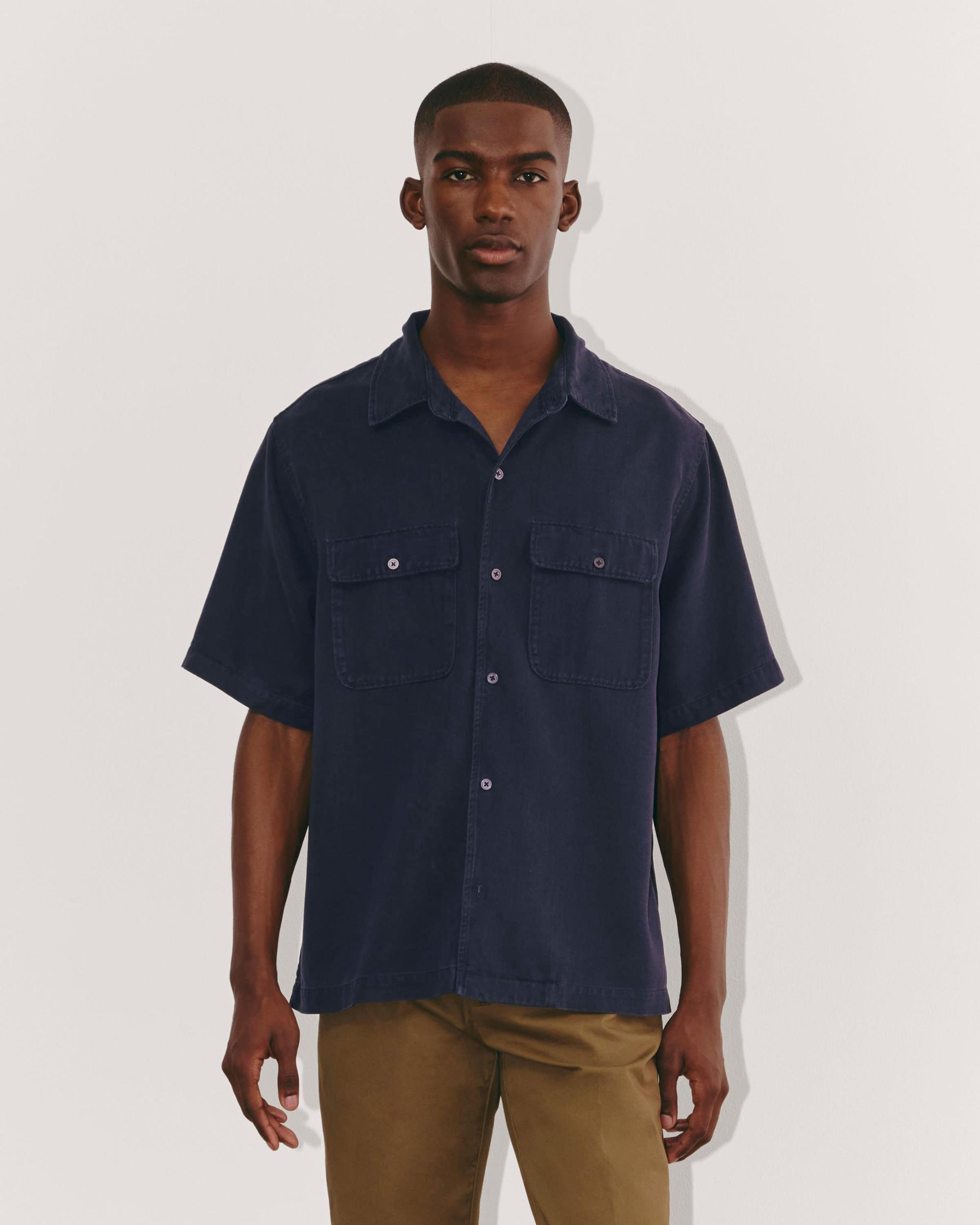 Mens Relaxed Utility Shirt in Buttersoft by Everlane Product Image