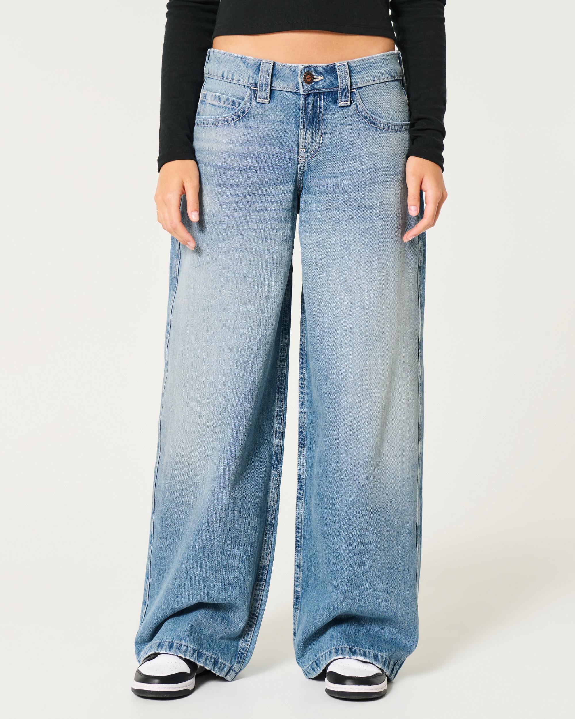 Low-Rise Medium Wash Super Baggy Jeans Product Image