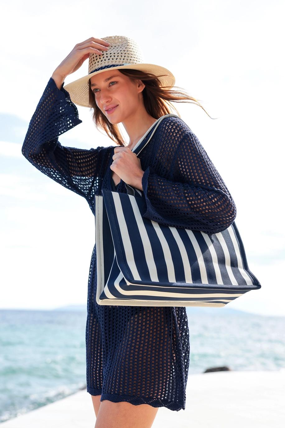 Isla Boxy Tote Product Image