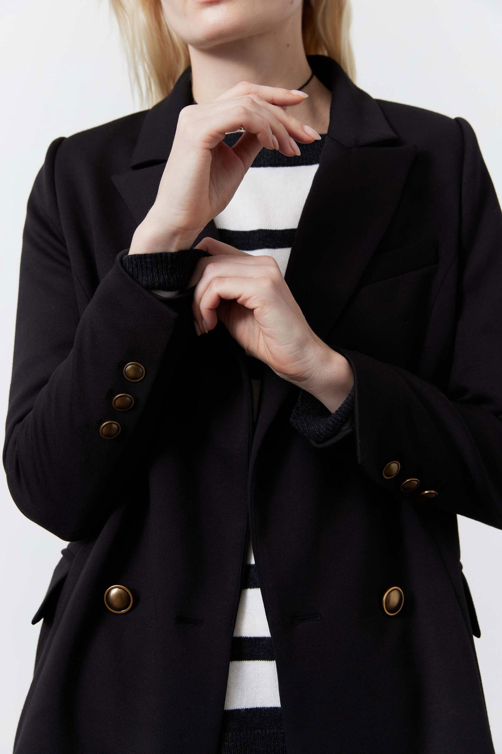 The Stretch Suit Relaxed Double Breasted Blazer Product Image
