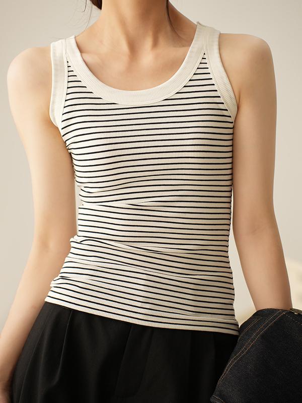 Striped Print U Neck Tank Top Product Image