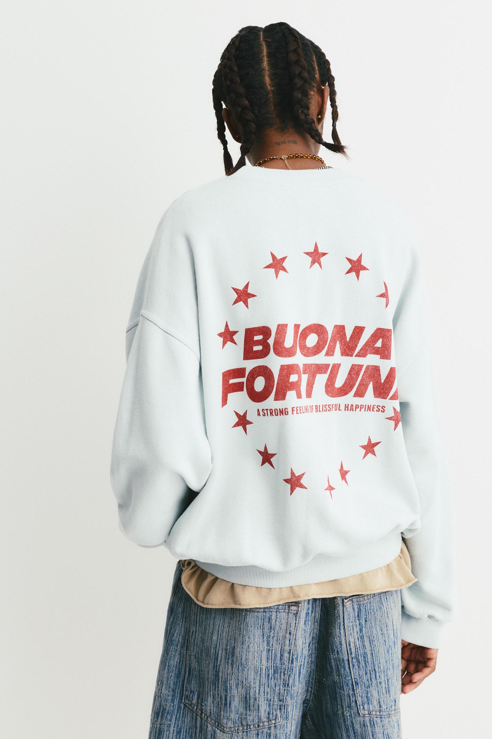 Star sweatshirt Product Image