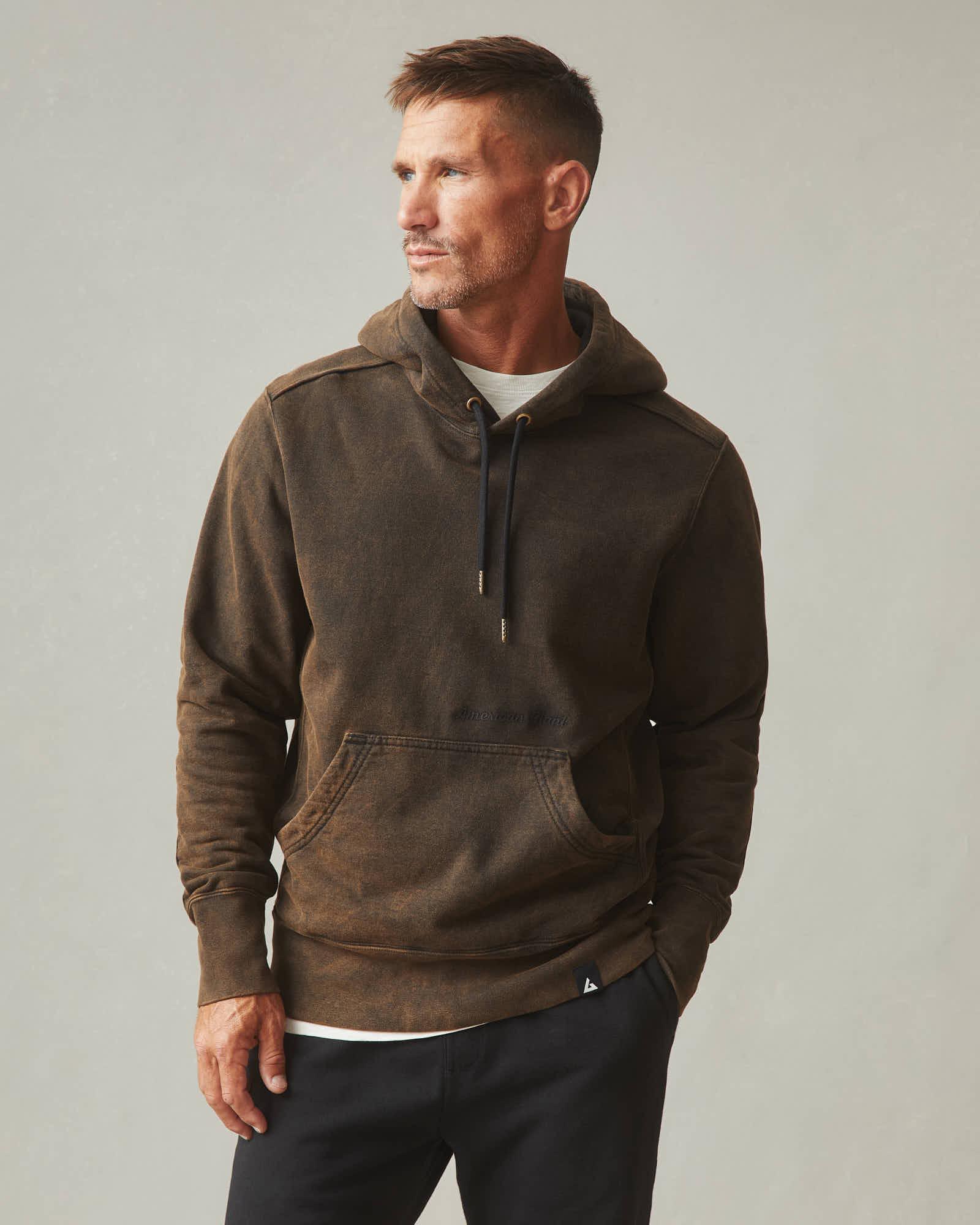 Men's Classic Pullover - Mineral Wash - Black Male Product Image