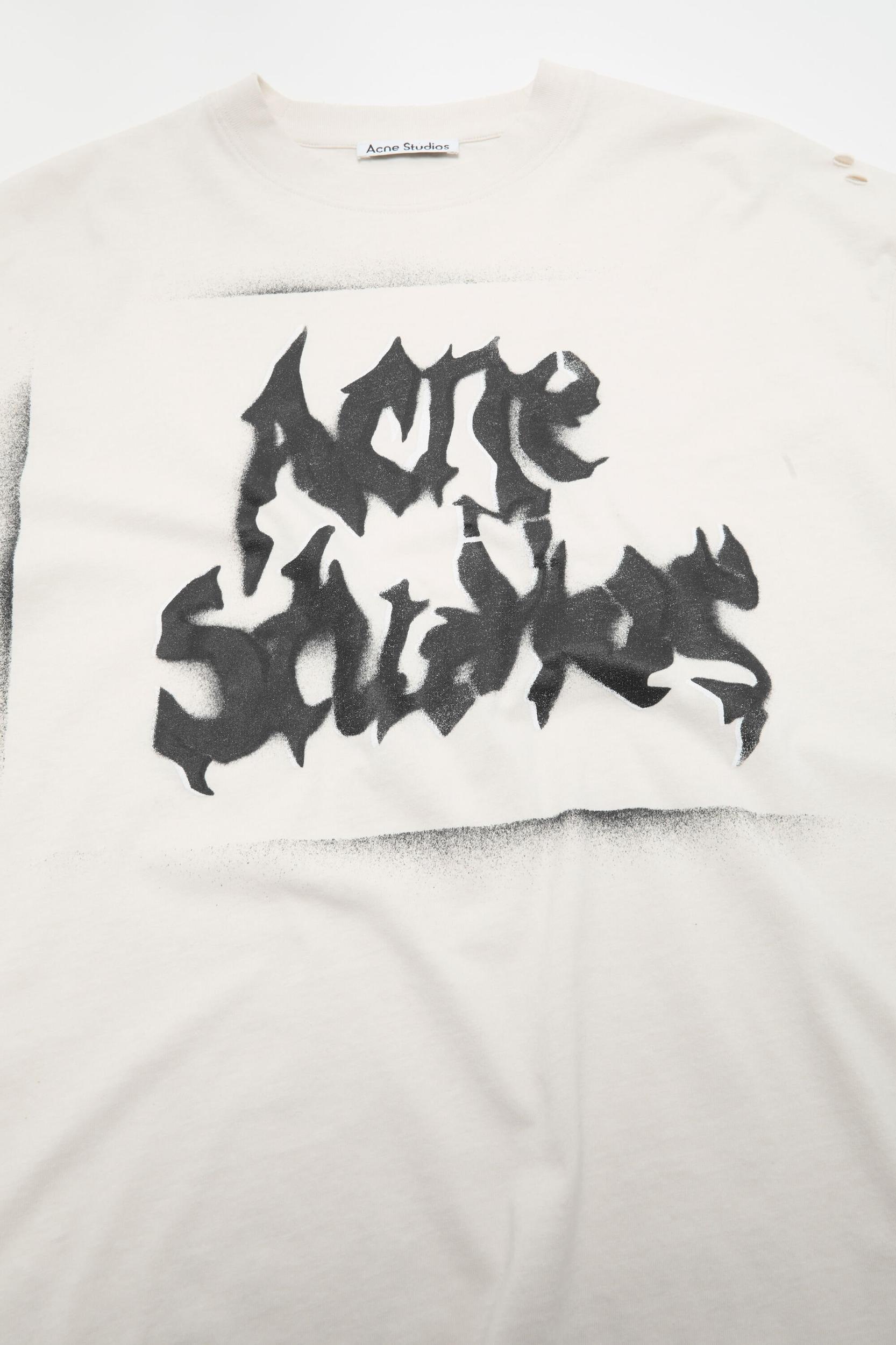 Gothic logo t-shirt Product Image