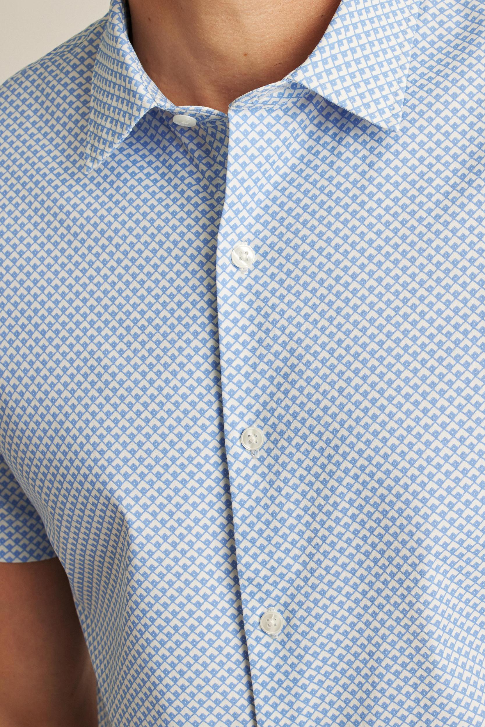 Tech Short Sleeve Shirt Product Image