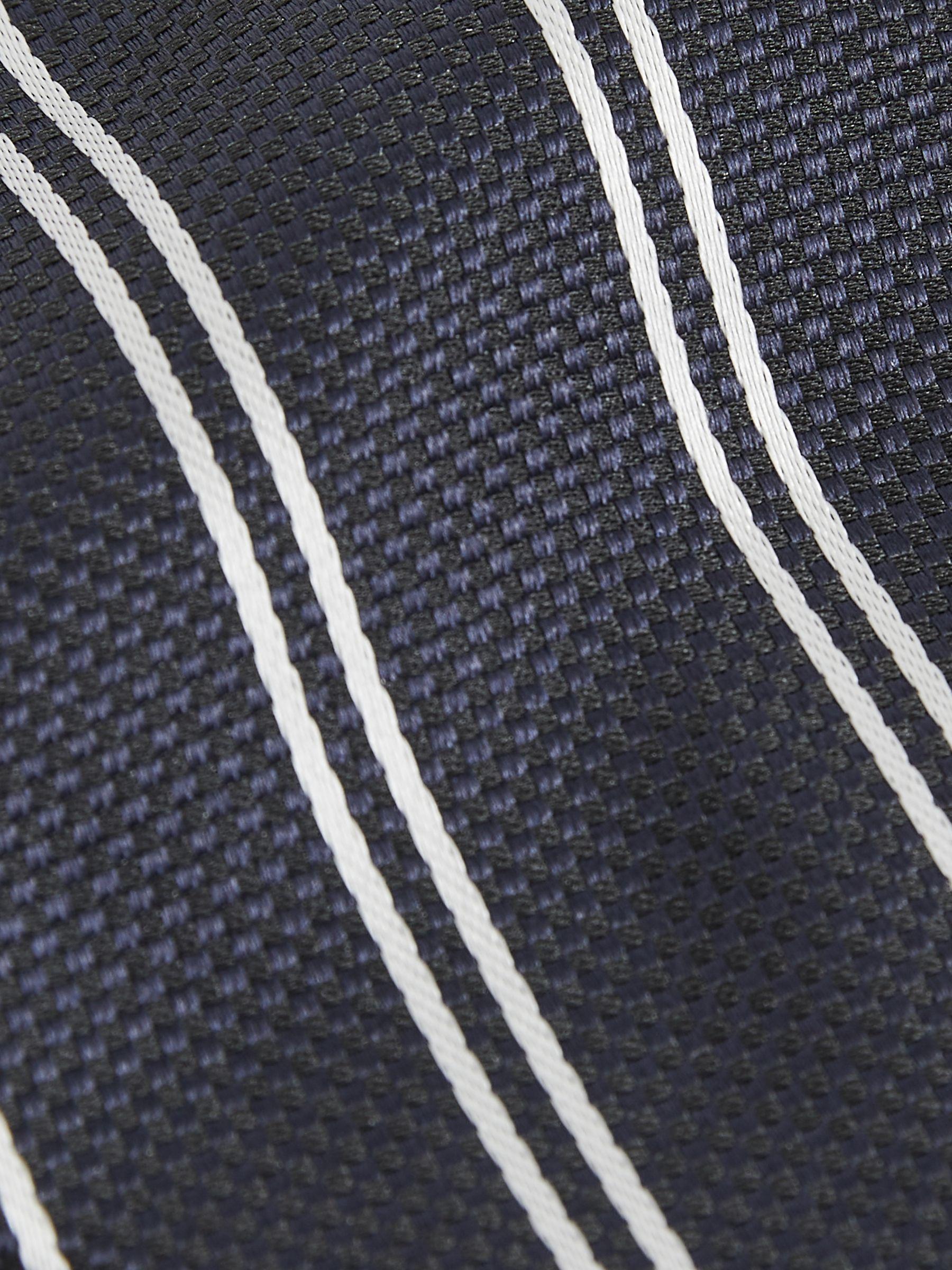 Silk Blend Stripe Tie in Navy Product Image