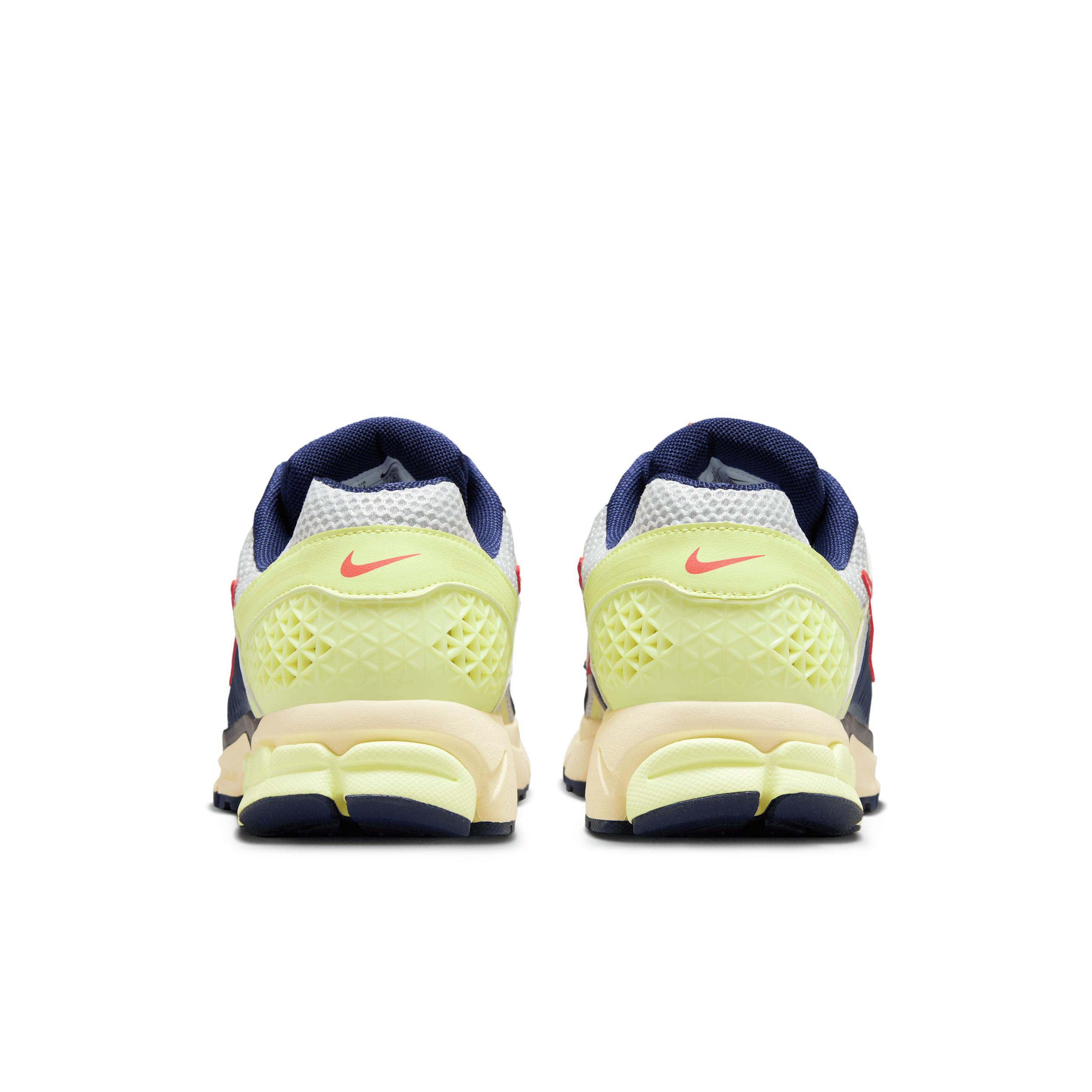 Nike Mens Zoom Vomero 5 Shoes | IB4004-701 Product Image