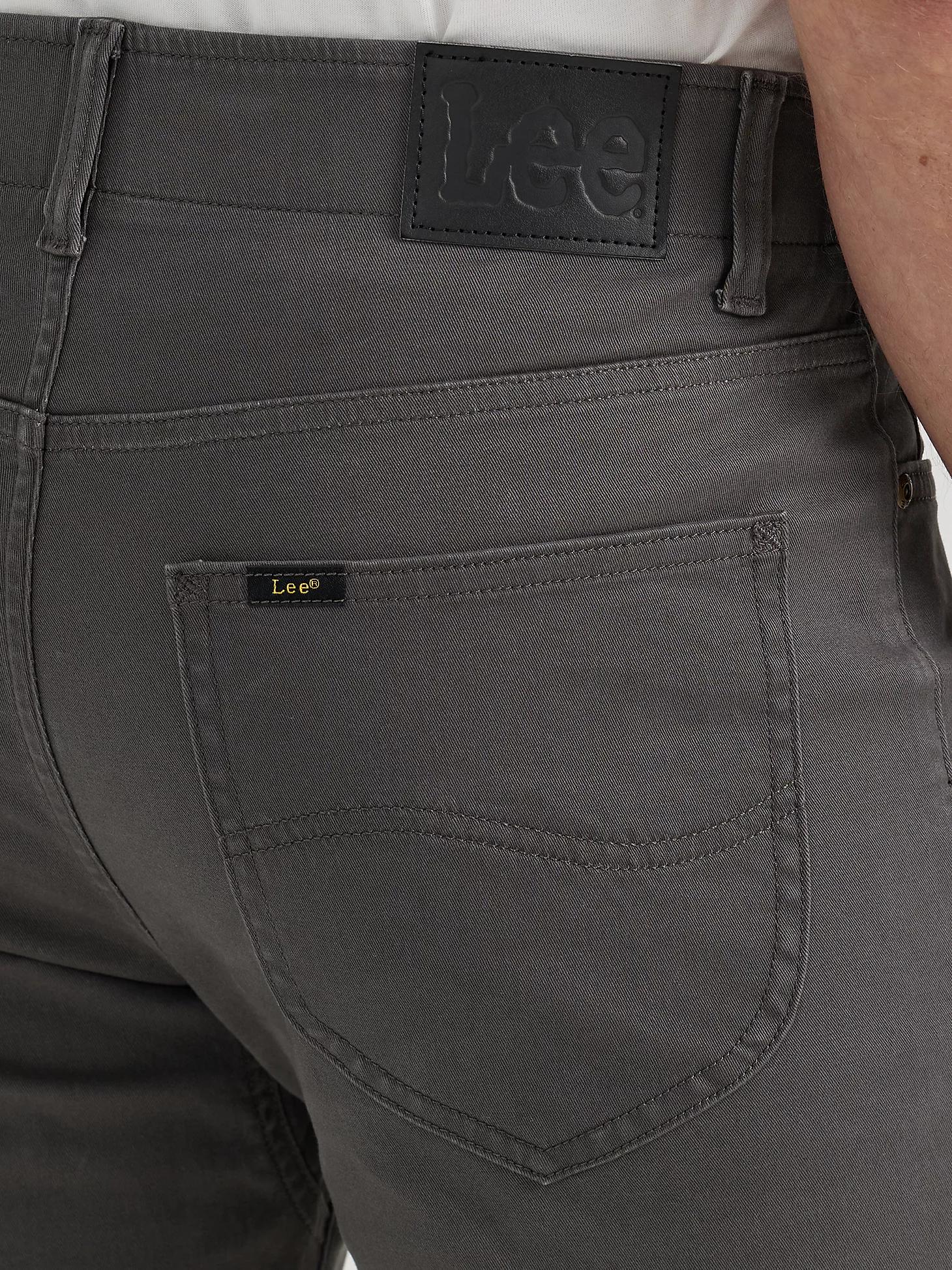 Men's Extreme Motion Regular Straight Twill Jean | Men's Jeans | Lee® Product Image