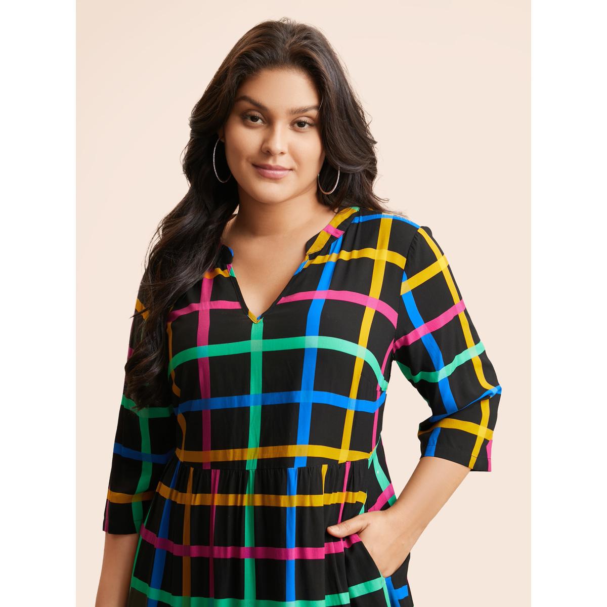 Plus Size Plaid Notched Ruffle Hem Pocket Dress Black Women Casual Contrast Flat collar with V-notch Elbow-length sleeve Curvy BloomChic 22-24/3X Product Image