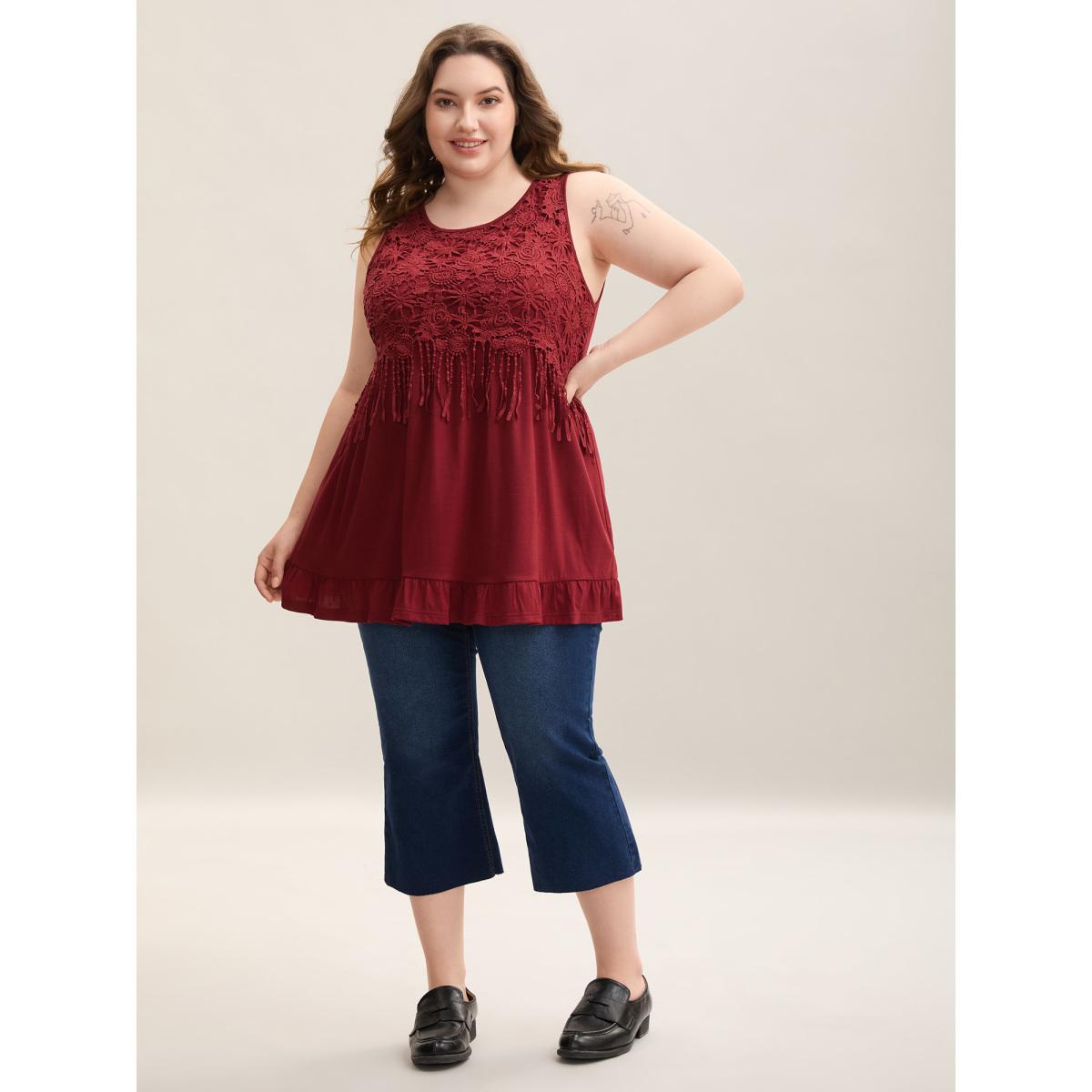 Plus Size Lace Spliced Stretchy Sleeveless Top Women Scarlet Elegant Gathered Round Neck Everyday Tank Tops Camis BloomChic 10/M Product Image