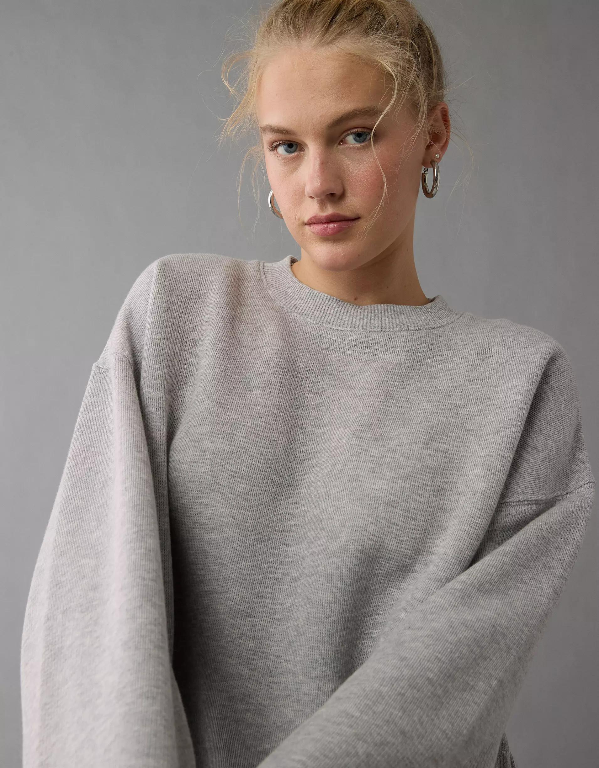AE Relaxed Wide Sleeve Sweatshirt Product Image