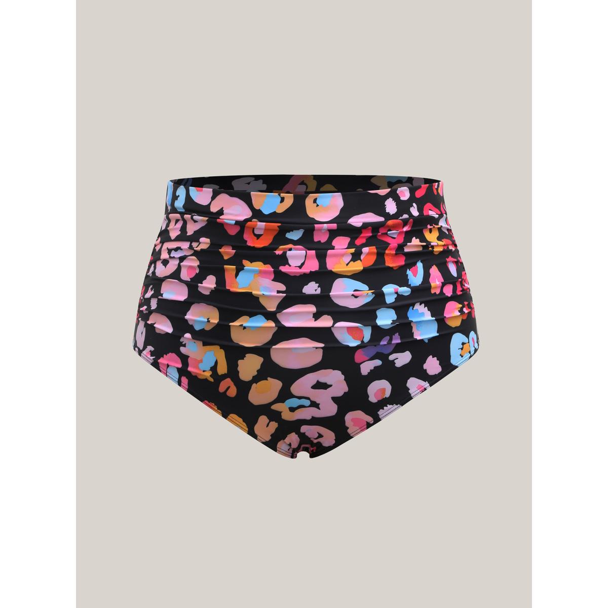 Plus Size Pattern Print Ruched Tight-Fit Swim Bottoms Women's Swimwear Black Resort High stretch Skinny Mid Rise Curve Swim Bottoms BloomChic 26/4X Product Image