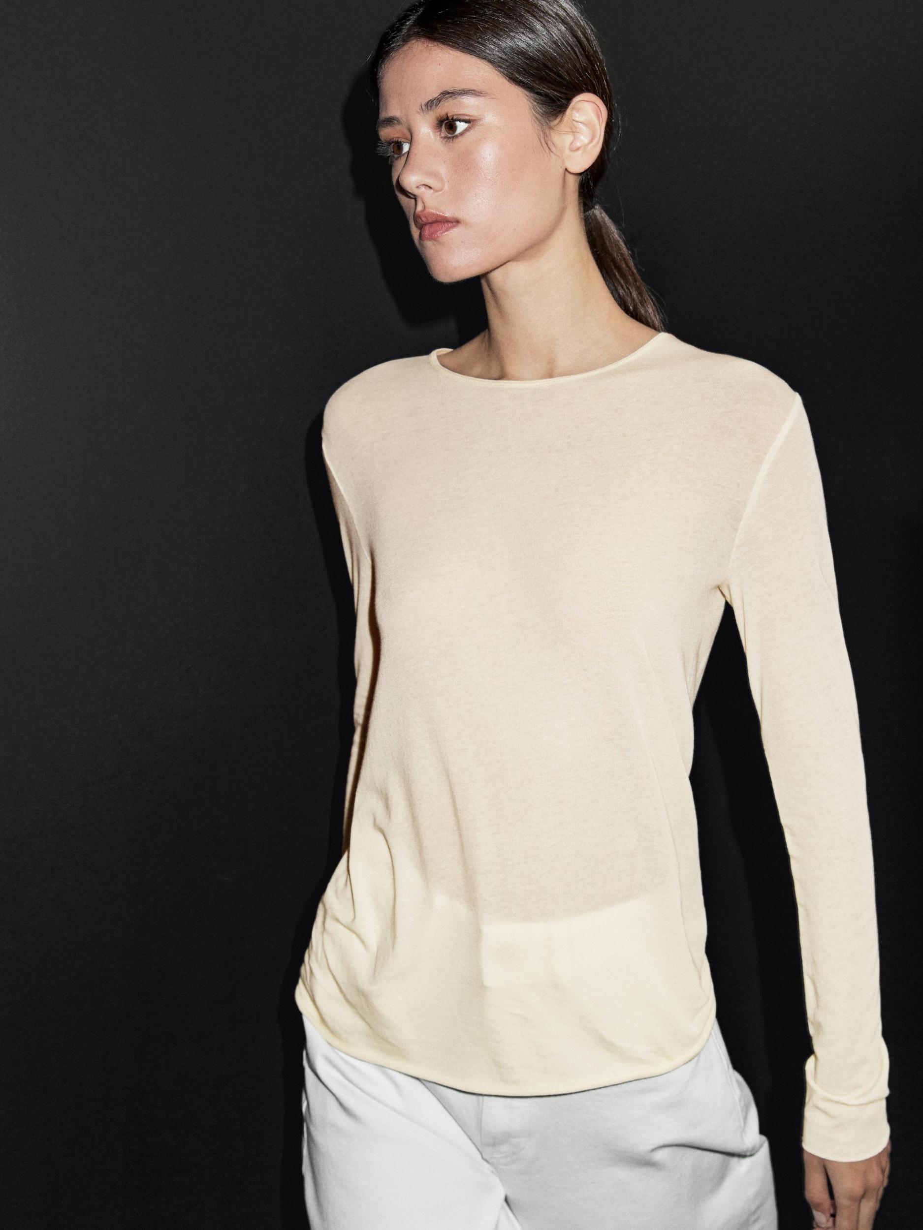 Lightweight long sleeve T-shirt Product Image