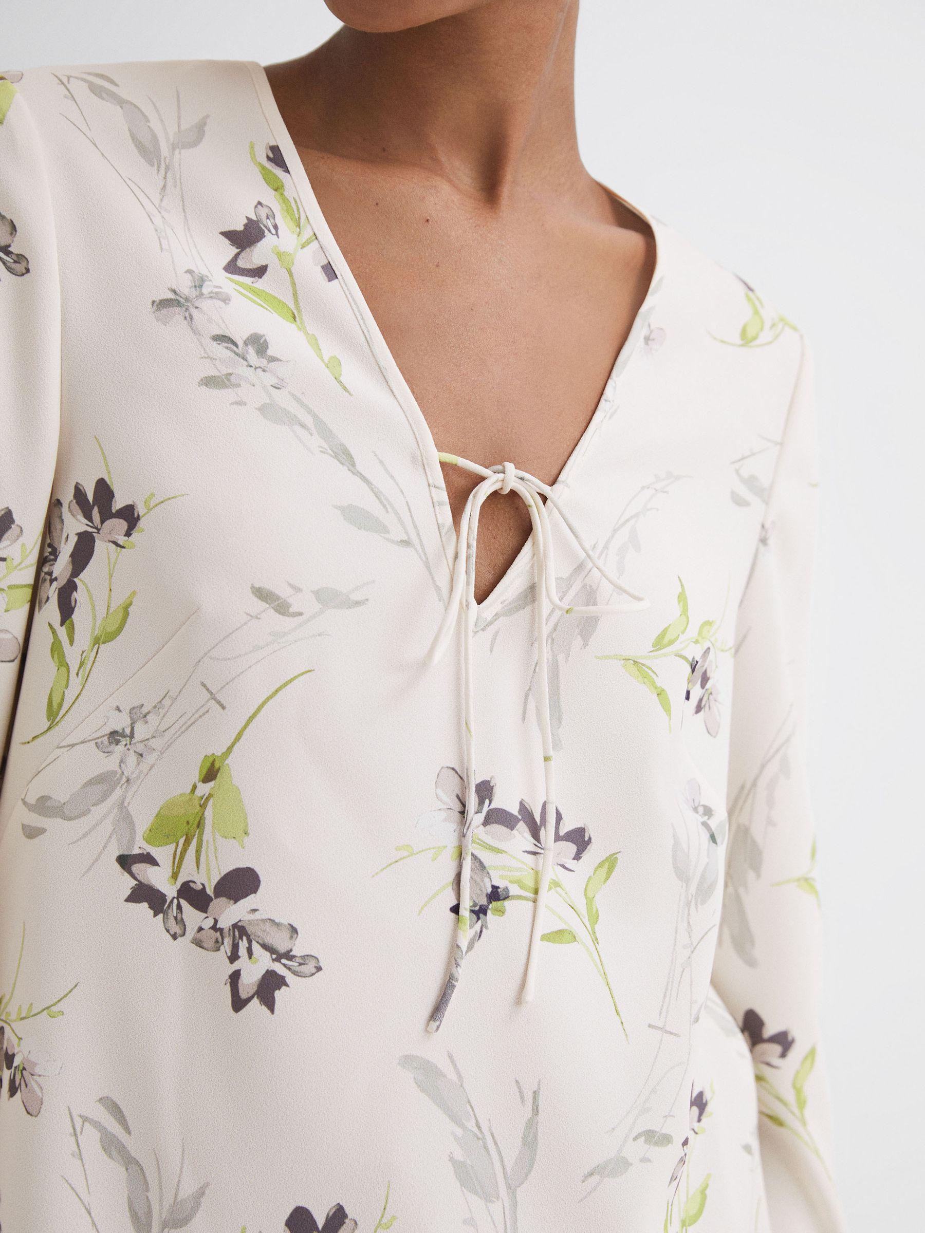 Florere Floral V-Neck Top in Cream Product Image