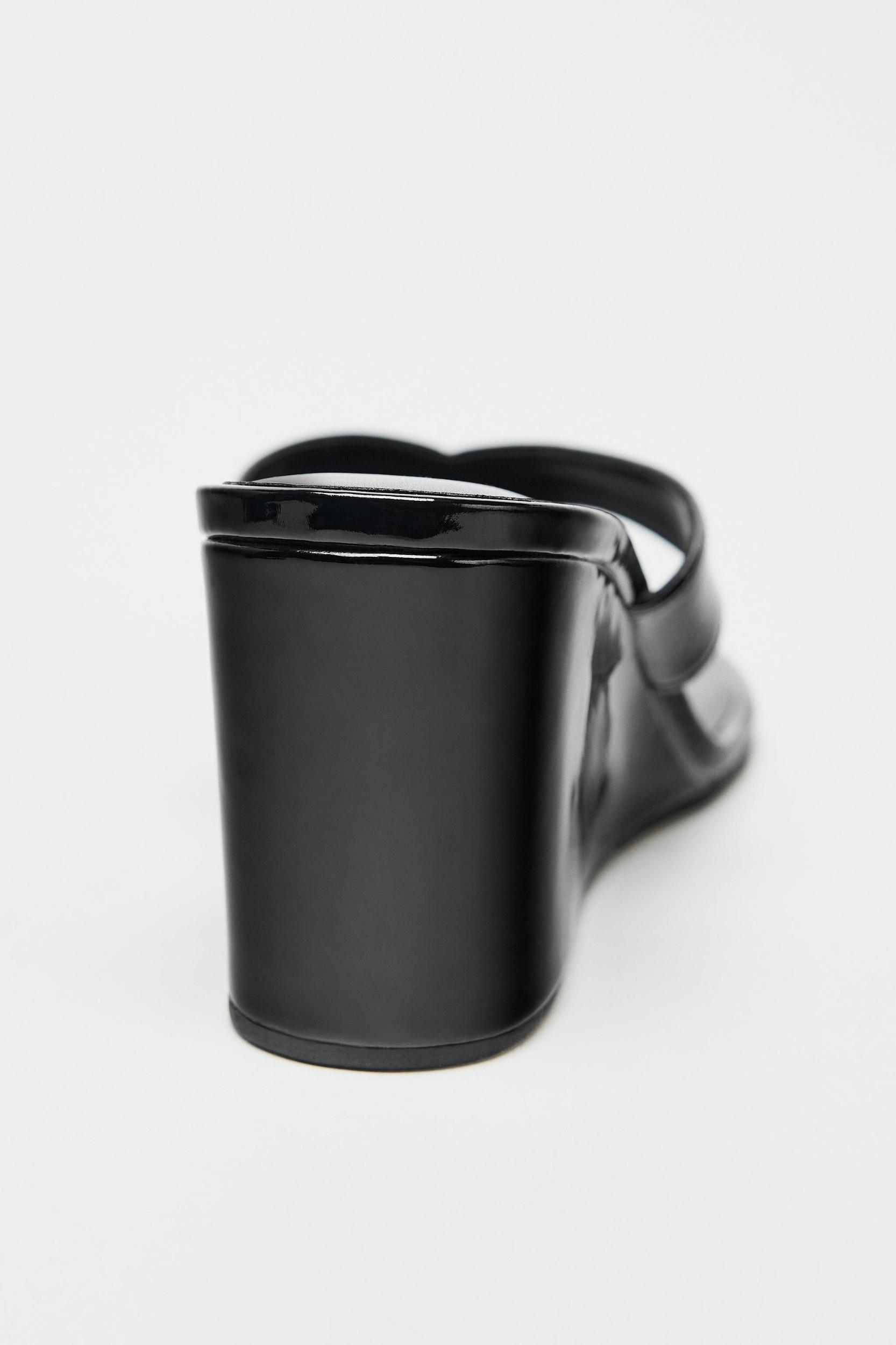 PATENT WEDGE SANDALS Product Image