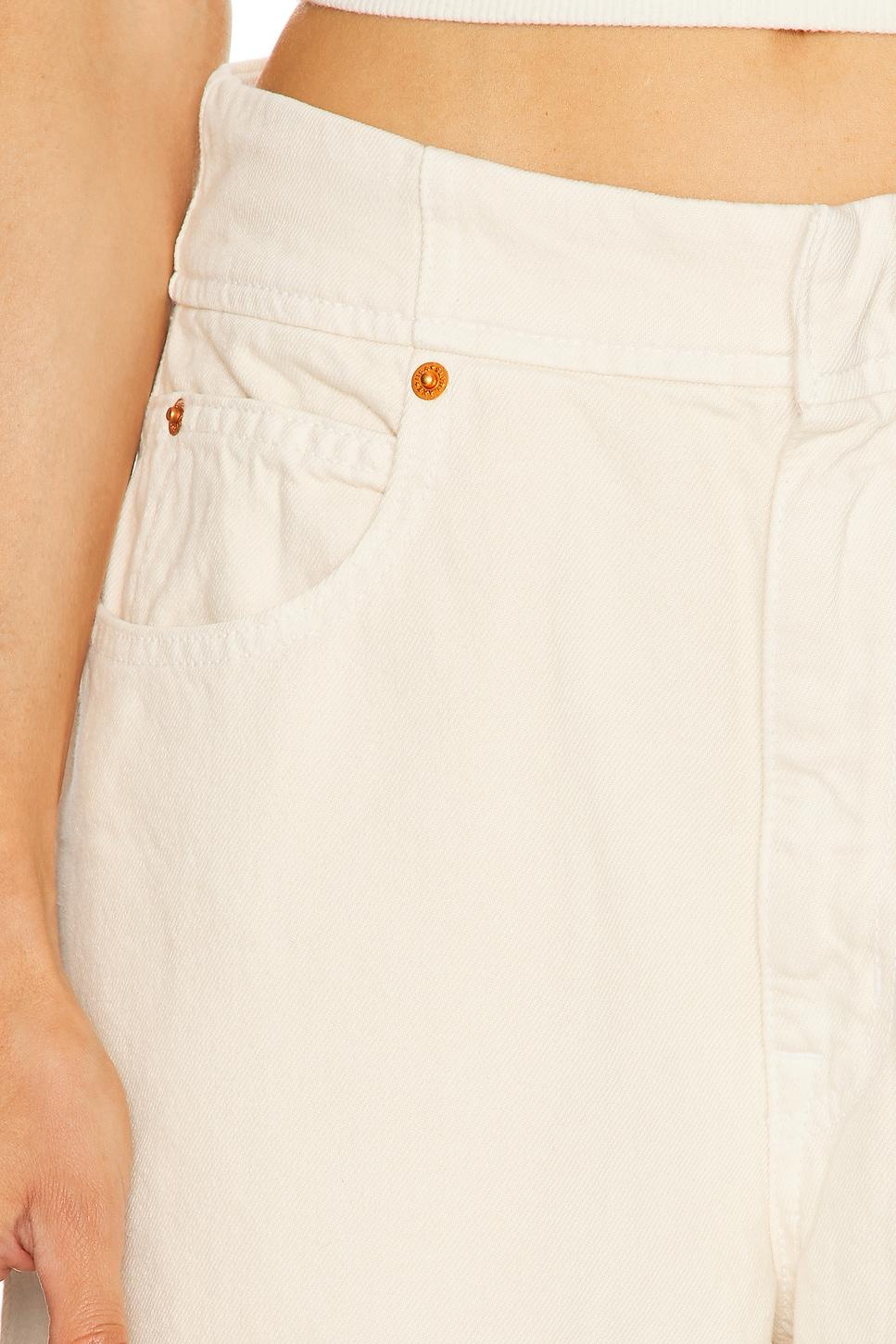 Camilla Curve Waistand Product Image