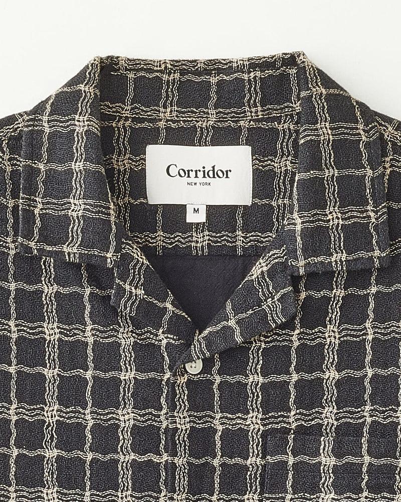 Wavy Linen SS - Black Product Image