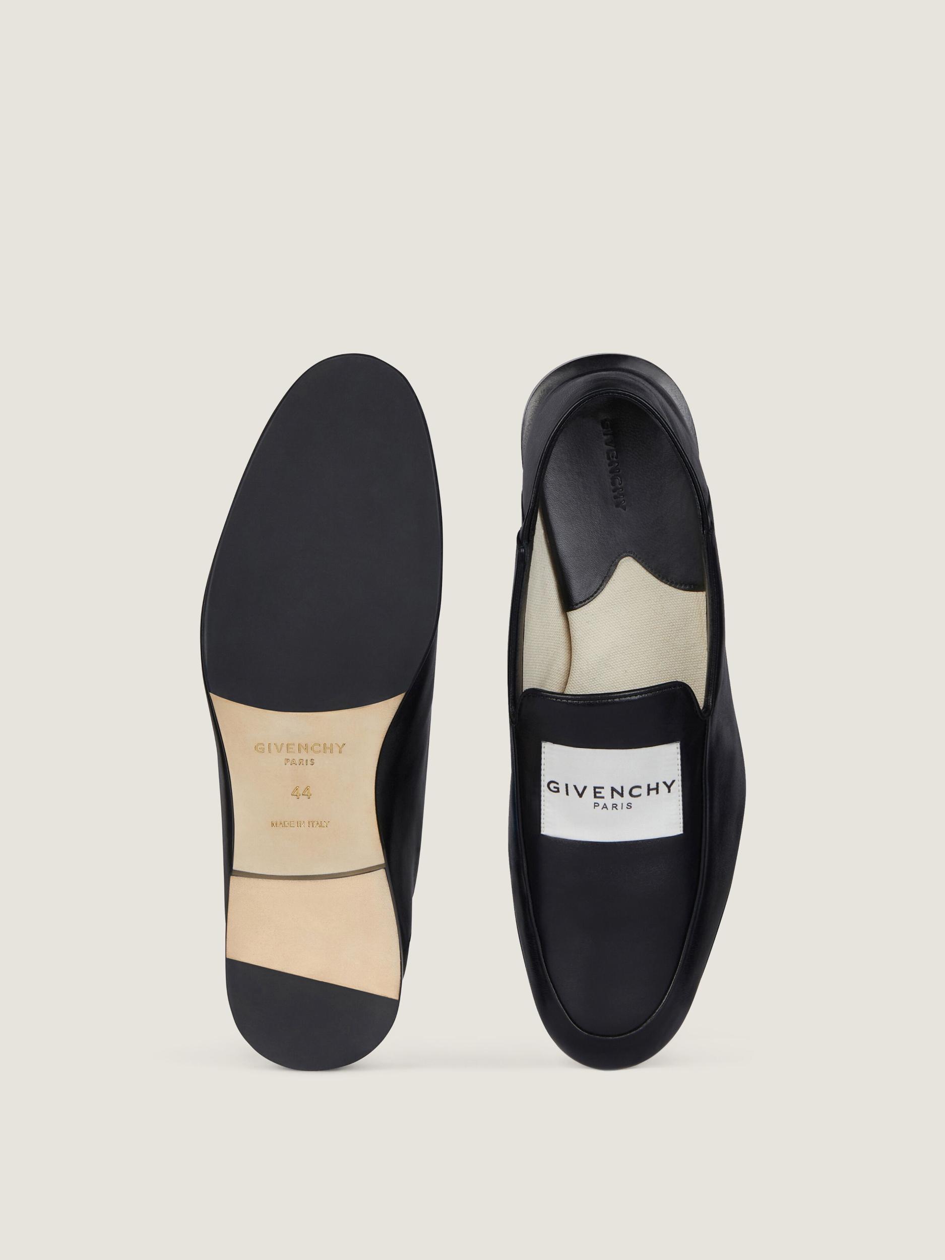 Label loafers in shiny leather Product Image