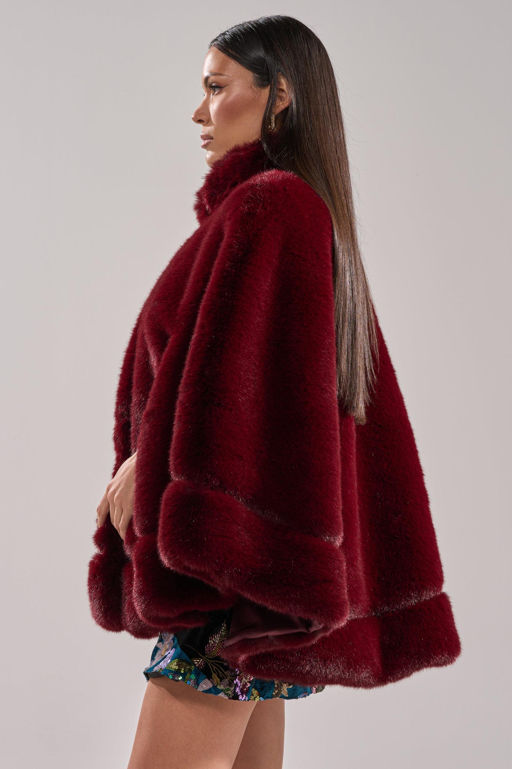 CELINE FAUX FUR CAPE Product Image