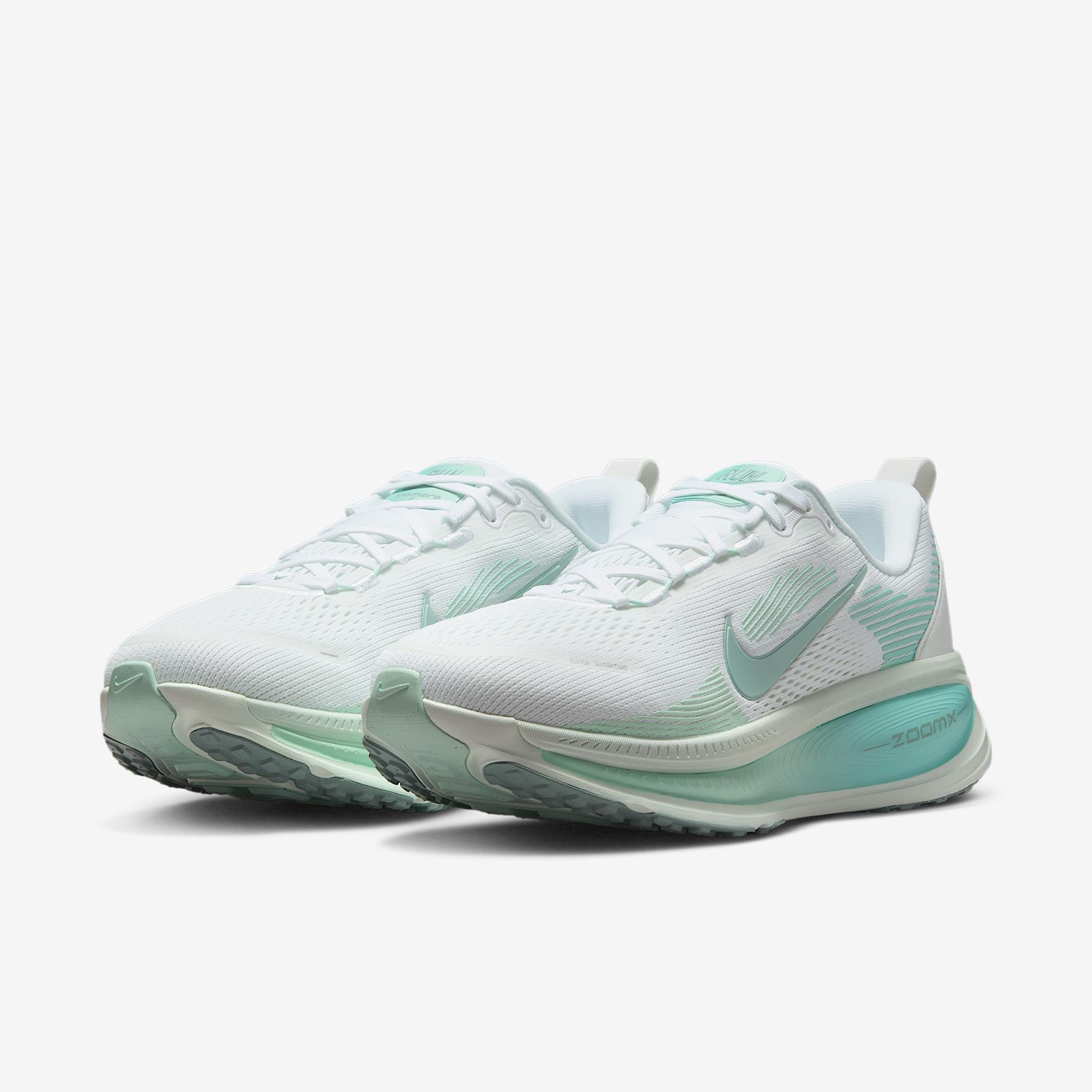 Nike Women's Vomero 18 Road Running Shoes Product Image