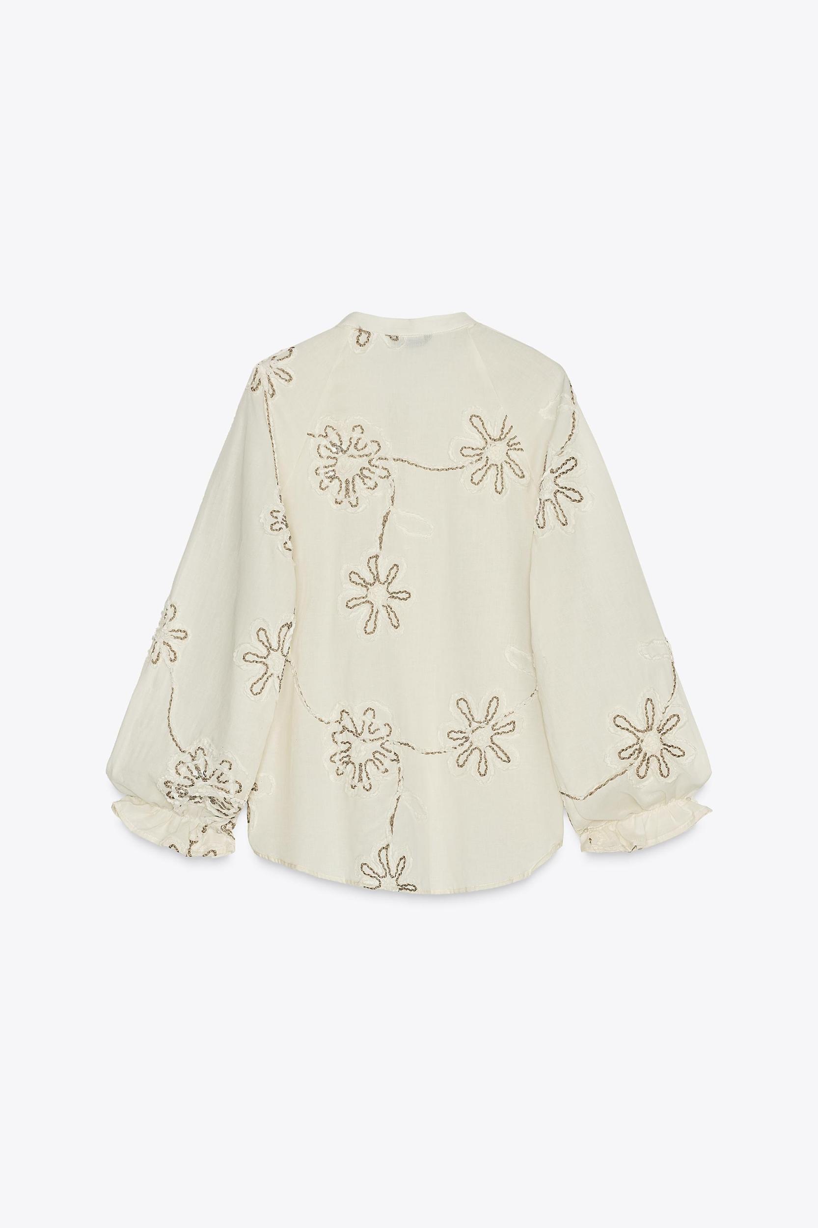 FLORAL EMBROIDERED BLOUSE Product Image