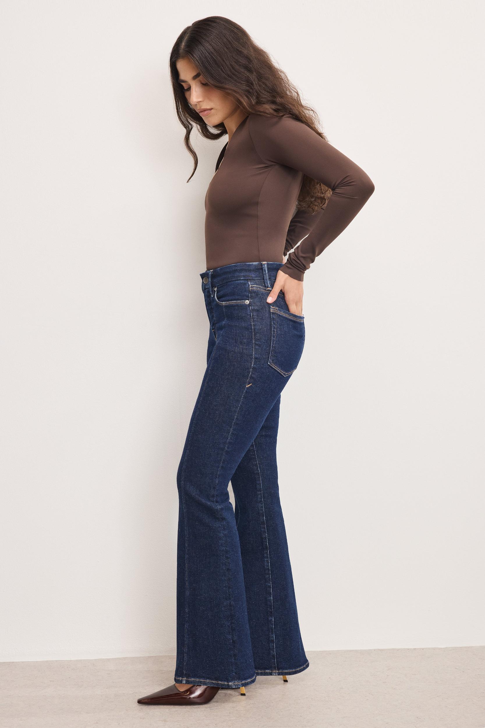GOOD PETITE FLARE JEANS | INDIGO983 Product Image