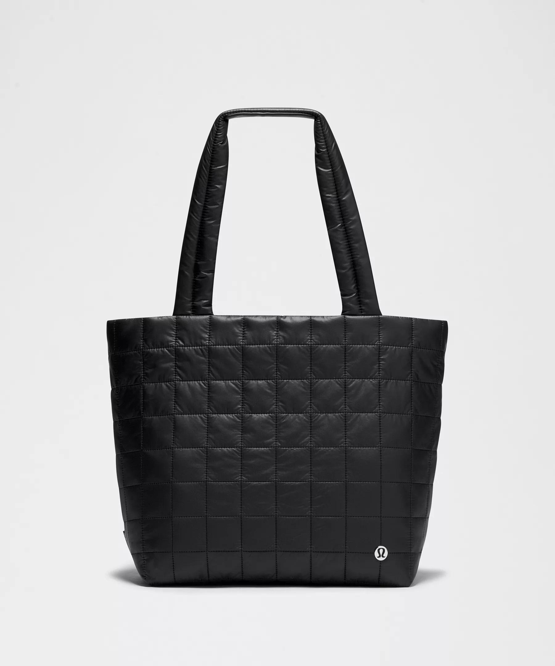 Quilted Grid Tote Bag 12L Product Image