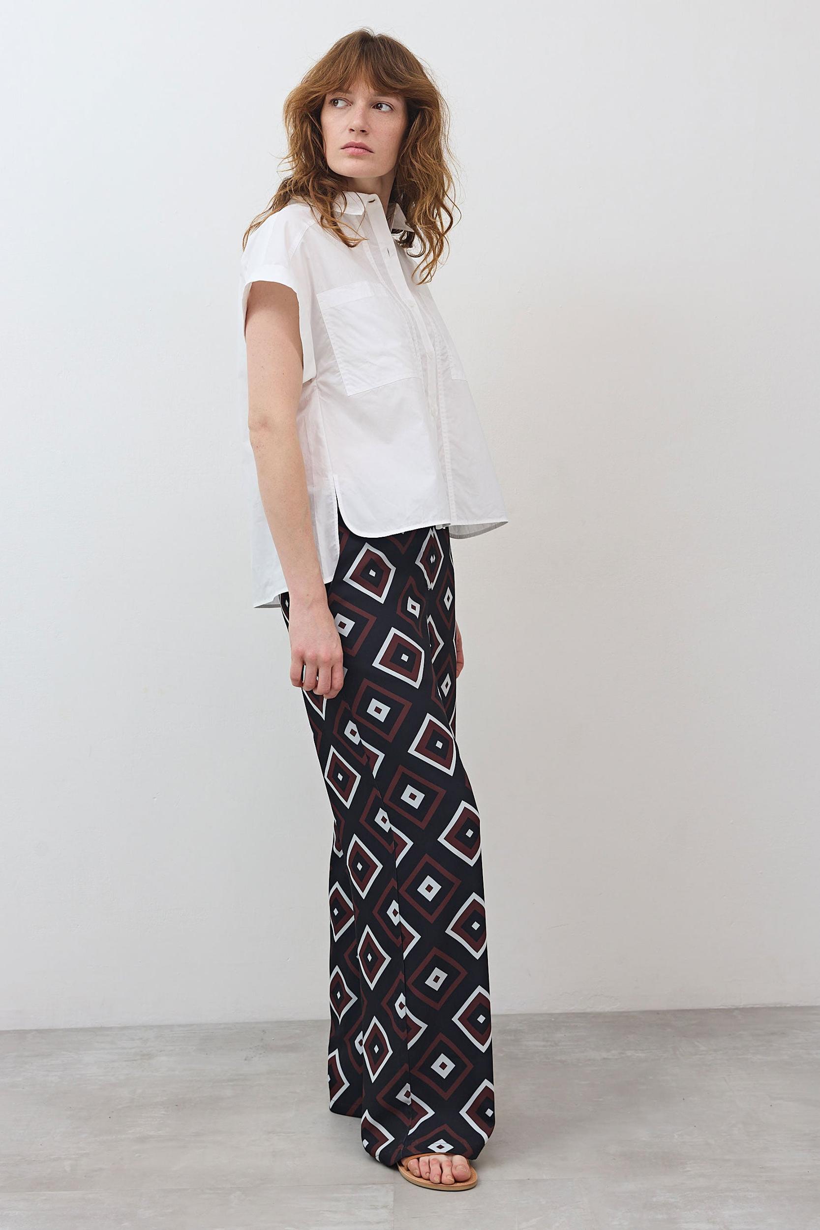 Short Sleeve Poplin Button Down Blouse Product Image