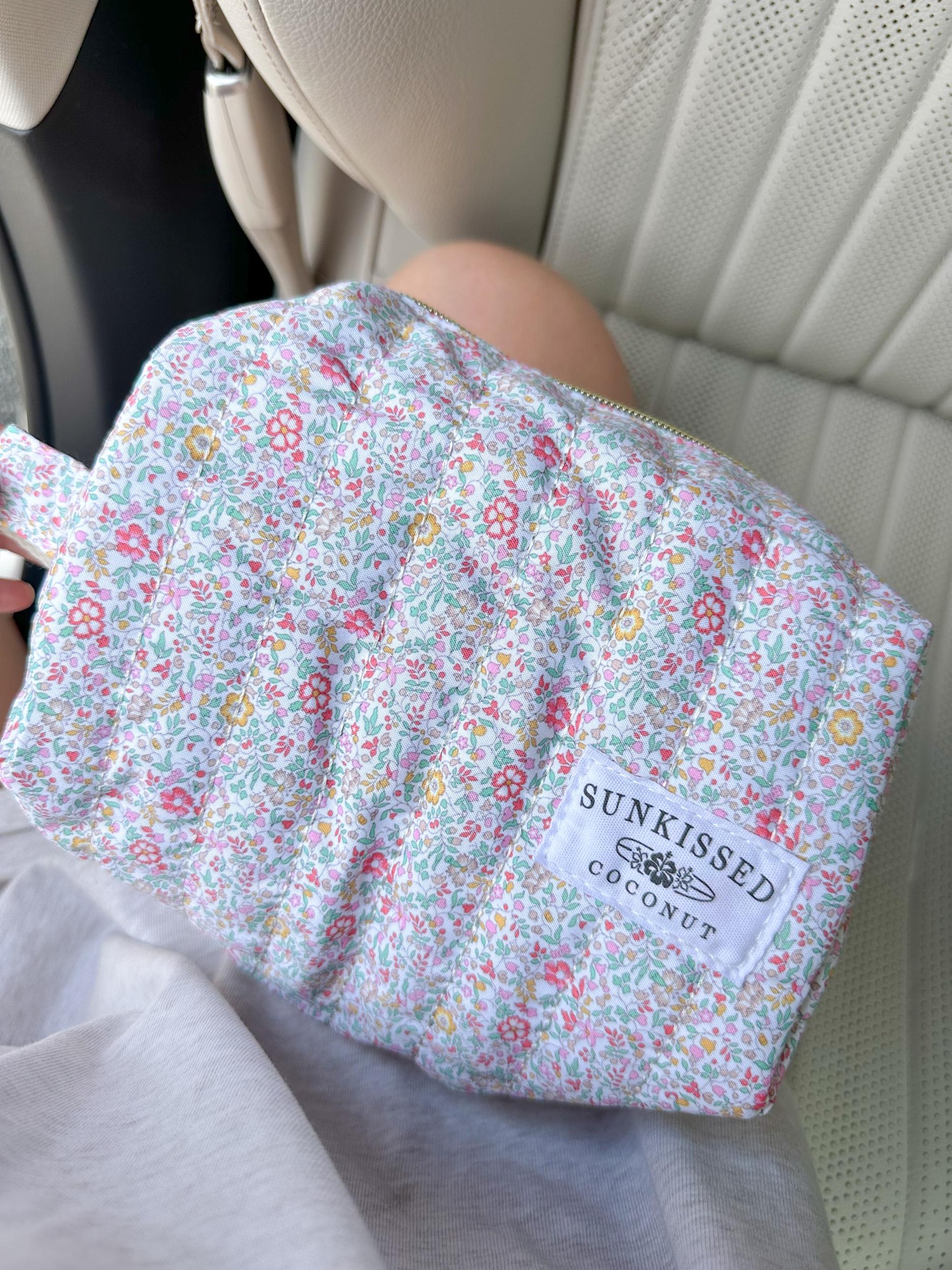 Medium Floral Day In The Park Handmade Handle Bag Product Image