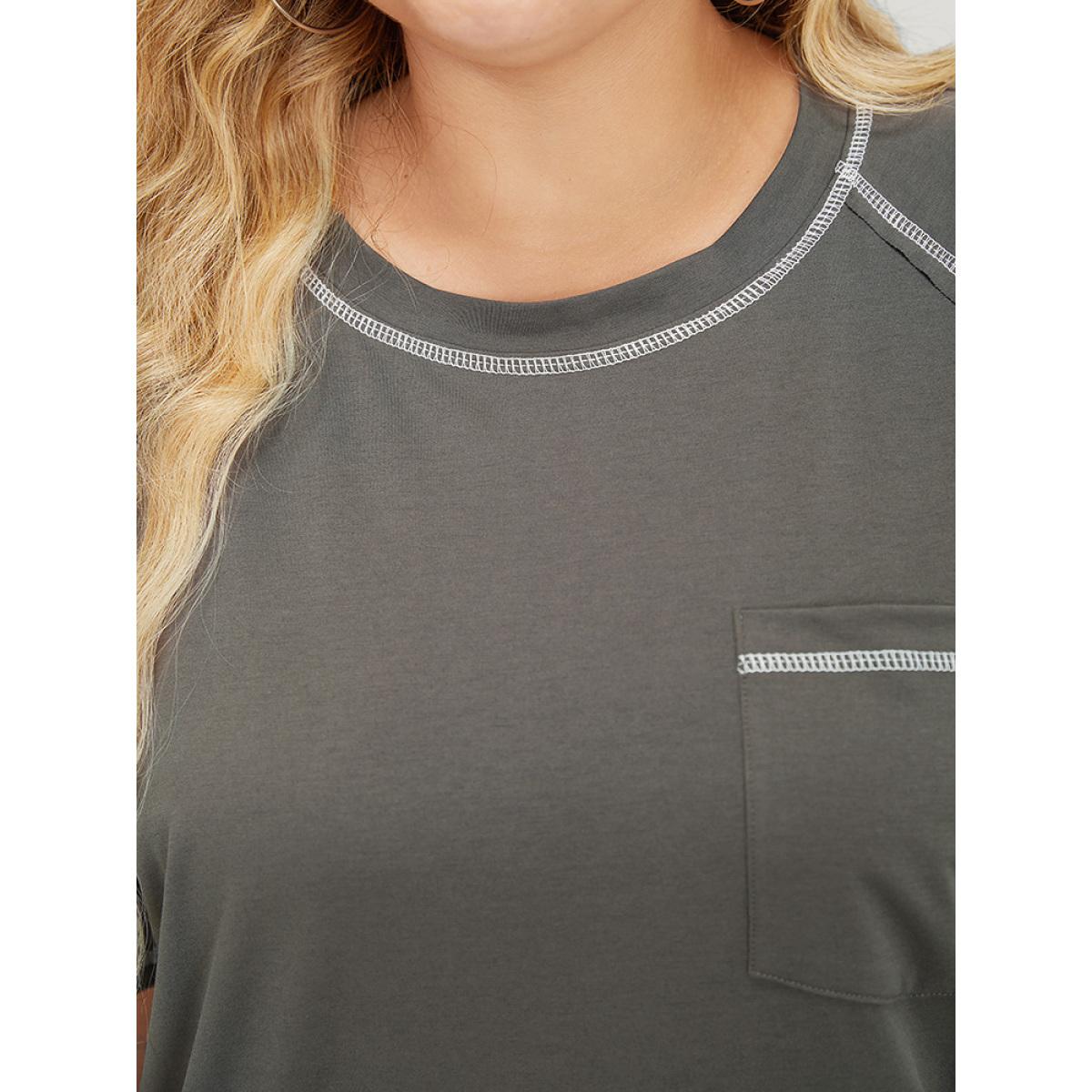 Plus Size Solid Contrast Stitch Raglan Sleeve Patched Pocket T-shirt DimGray Women Casual Stitch Plain Round Neck Dailywear T-shirts BloomChic 18-20/2X Product Image