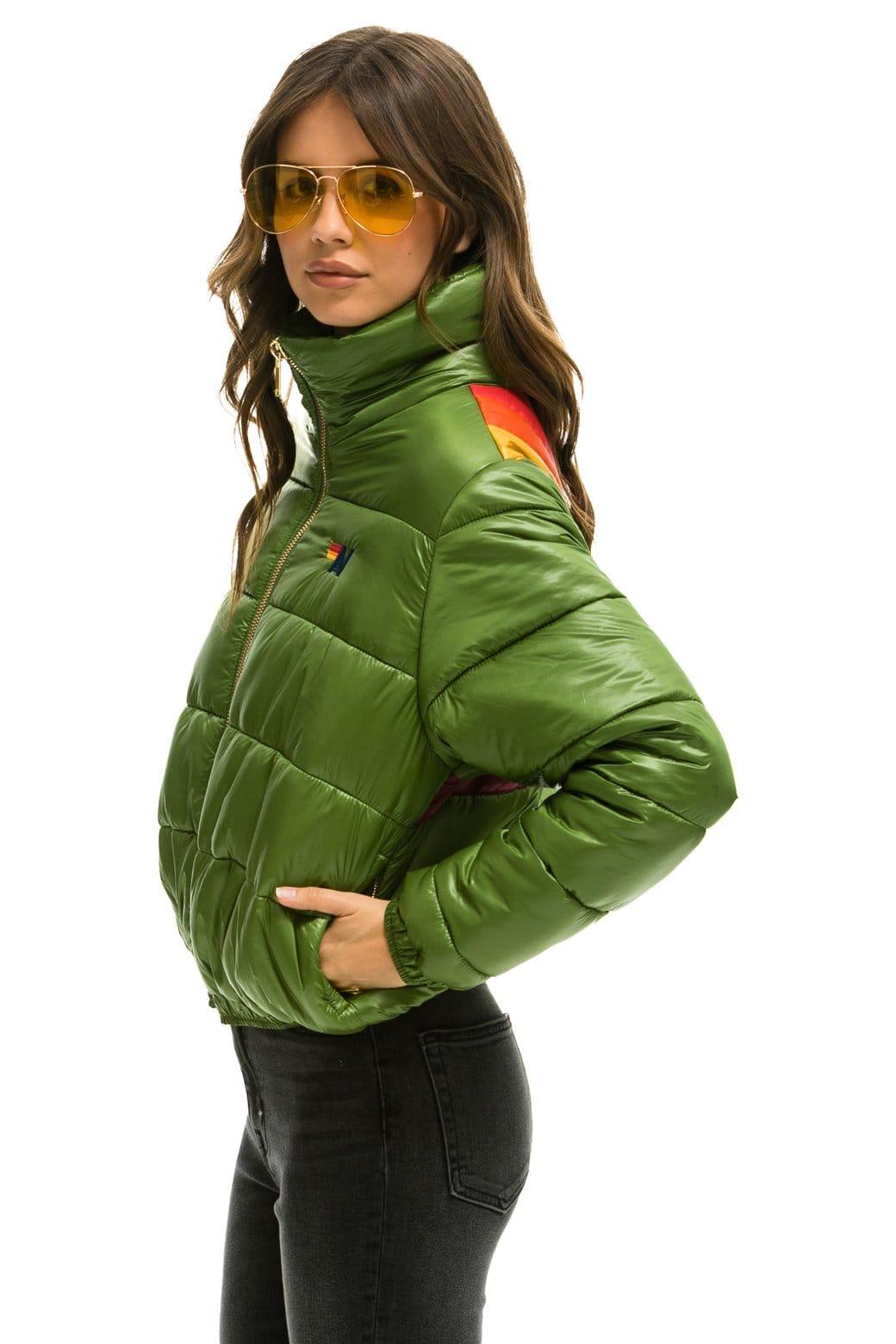 SUNBURST APRES PUFFER JACKET - GLOSSY GARDEN GREEN Female Product Image