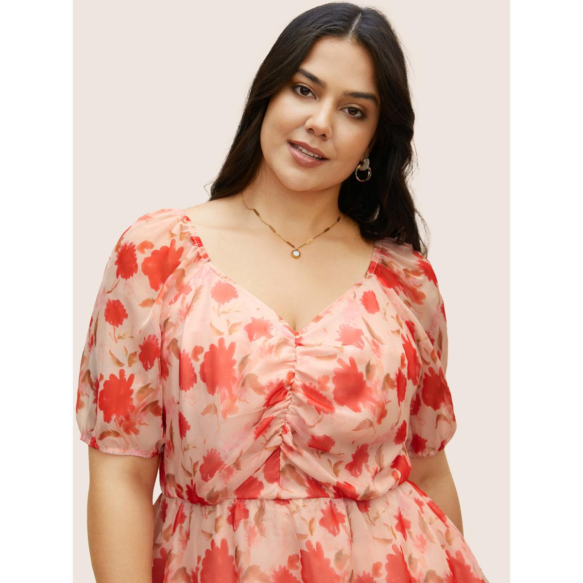 Plus Size Multicolor Floral Elastic Waist Mesh Ruched Blouse Women Elegant Short sleeve Heart neckline Everyday Blouses BloomChic 14-16/1X Product Image