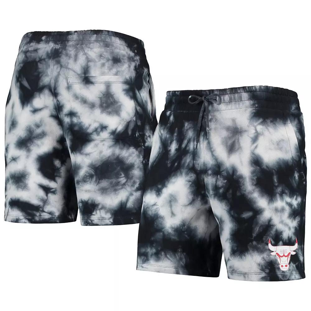 Men's New Era Black Chicago Bulls Fleece Tie-Dye Shorts,  Product Image