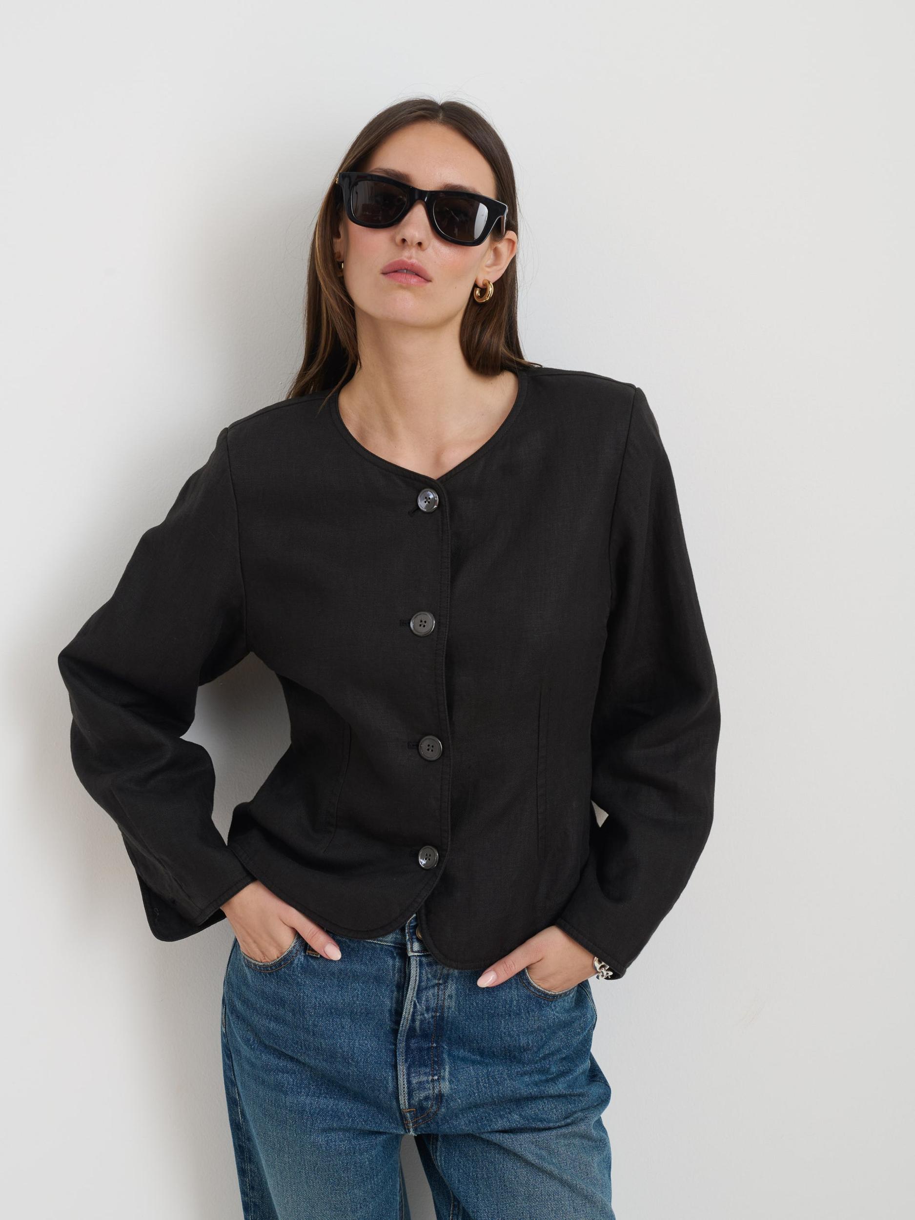 Luna Jacket In Linen Product Image